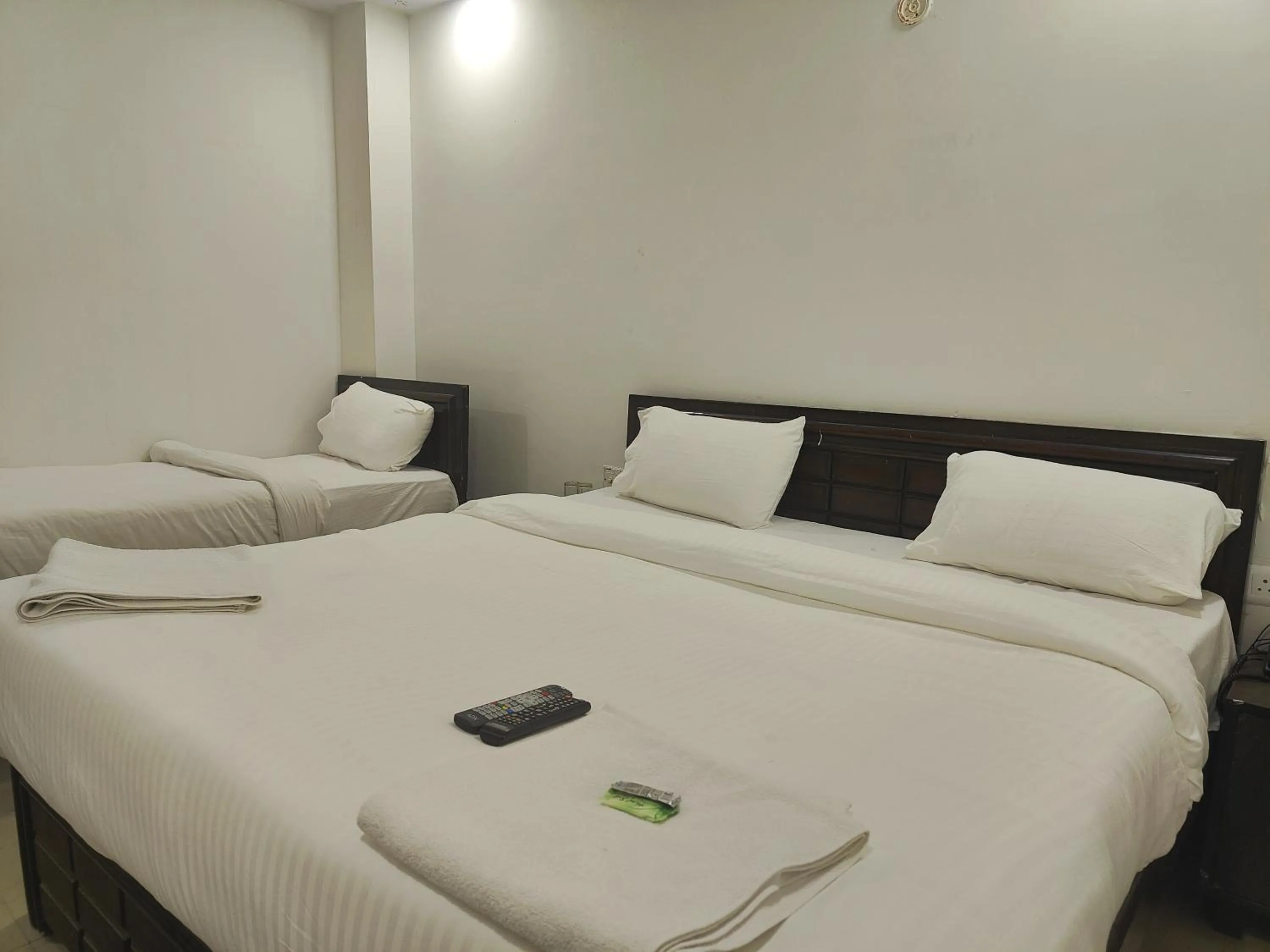 Bed in Hotel Apple Villa - New Delhi