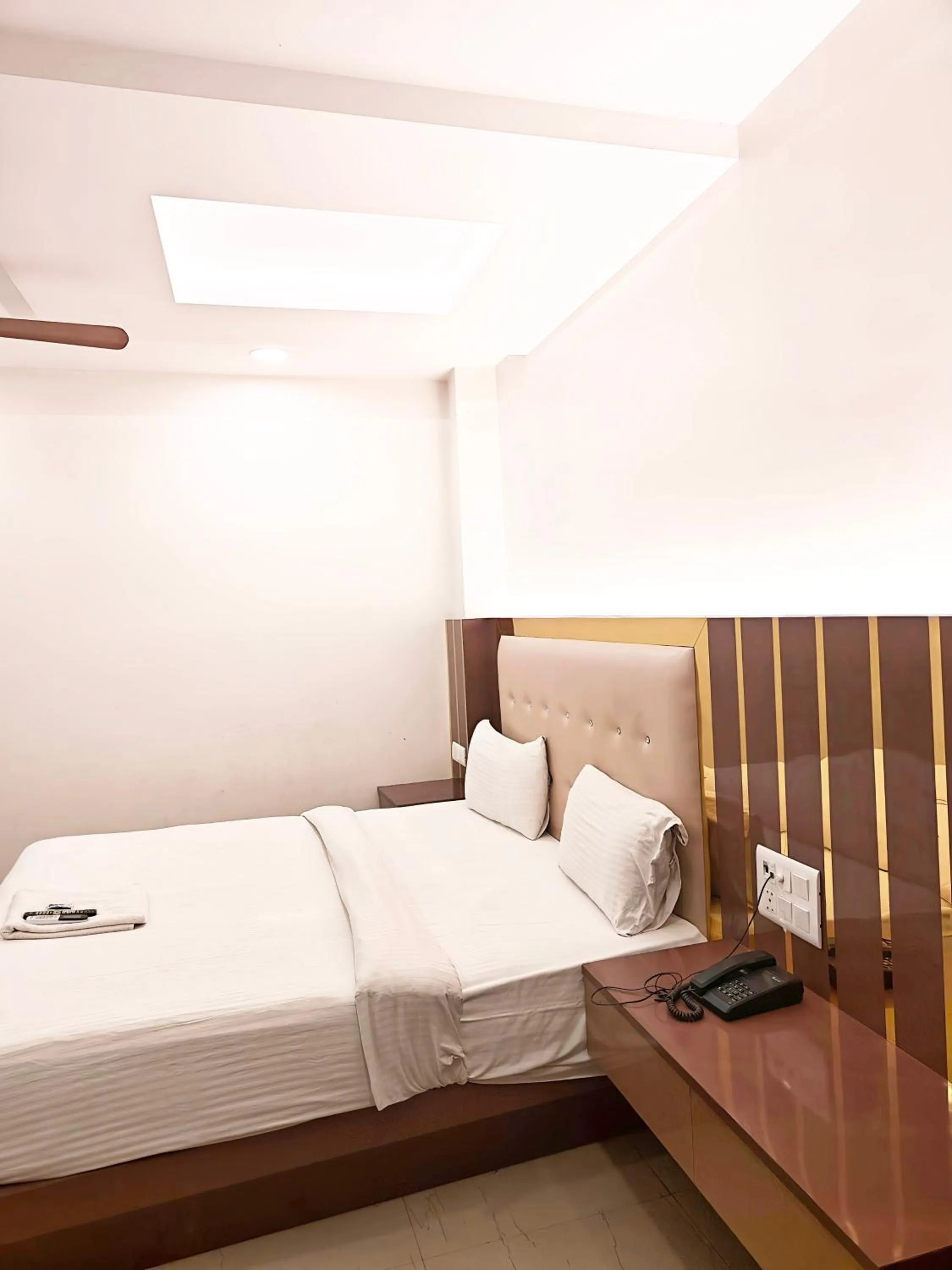 Bed in Hotel Apple Villa - New Delhi