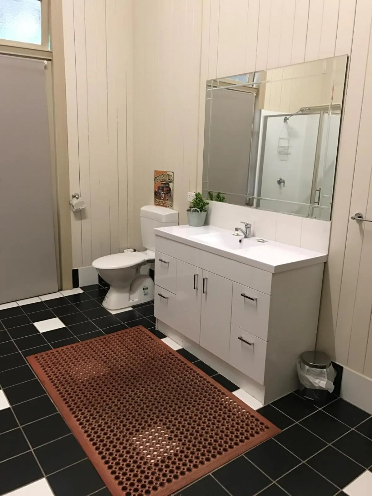 Toilet in Exchange Hotel Toogoolawah