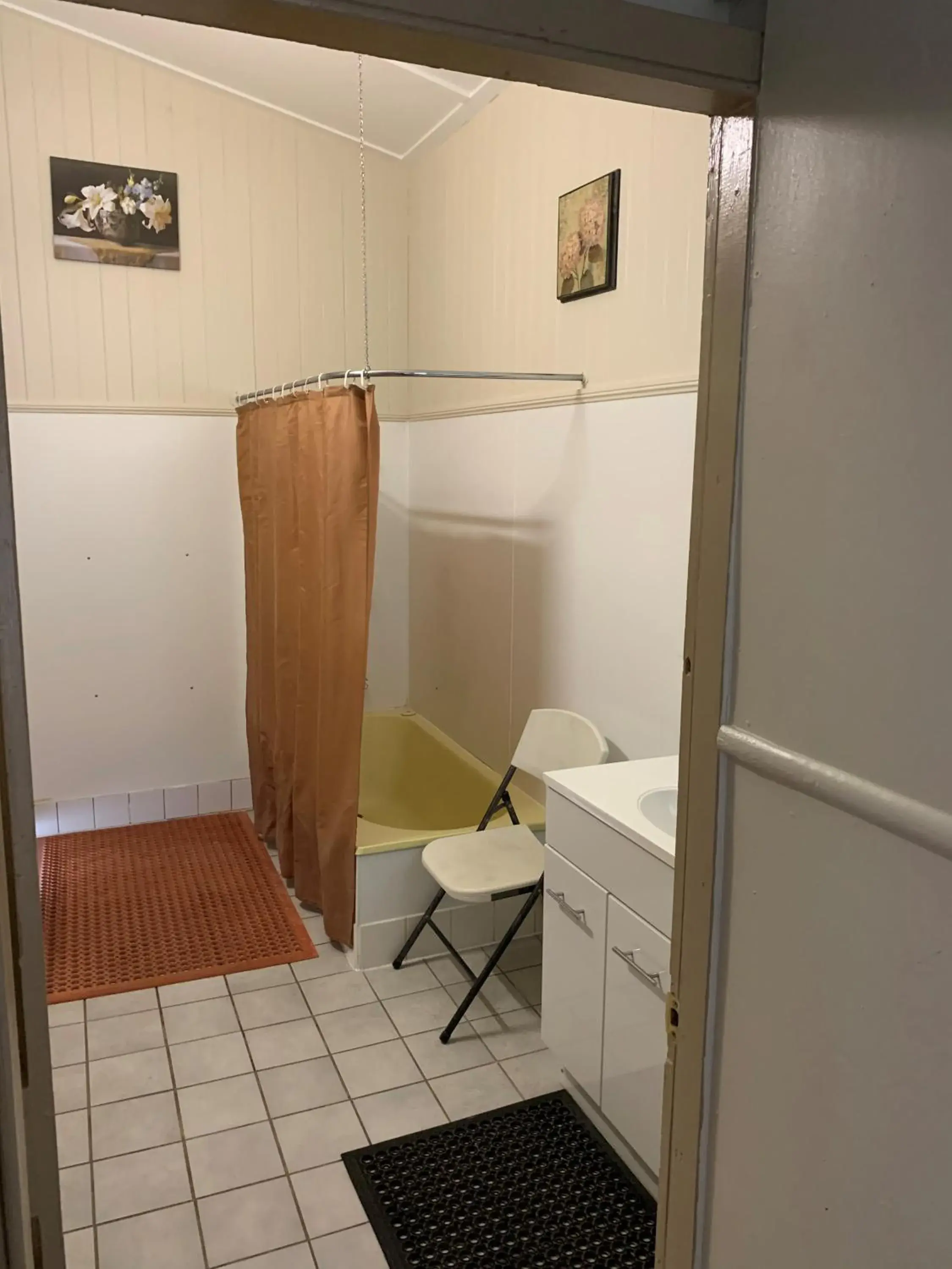Double Room with Private Bathroom in Exchange Hotel Toogoolawah Double Room with Private Bathroom in Exchange Hotel Toogoolawah