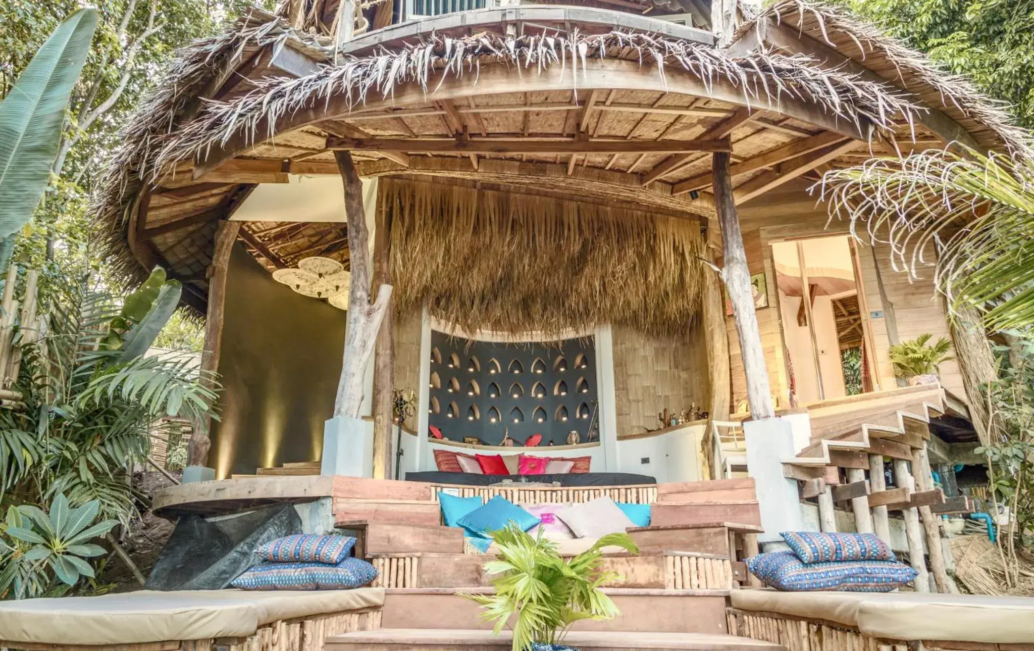 Deluxe Sea View Pool Villa - Sanghamitra in Somewhere Only We Know Resort Deluxe Sea View Pool Villa - Sanghamitra in Somewhere Only We Know Resort