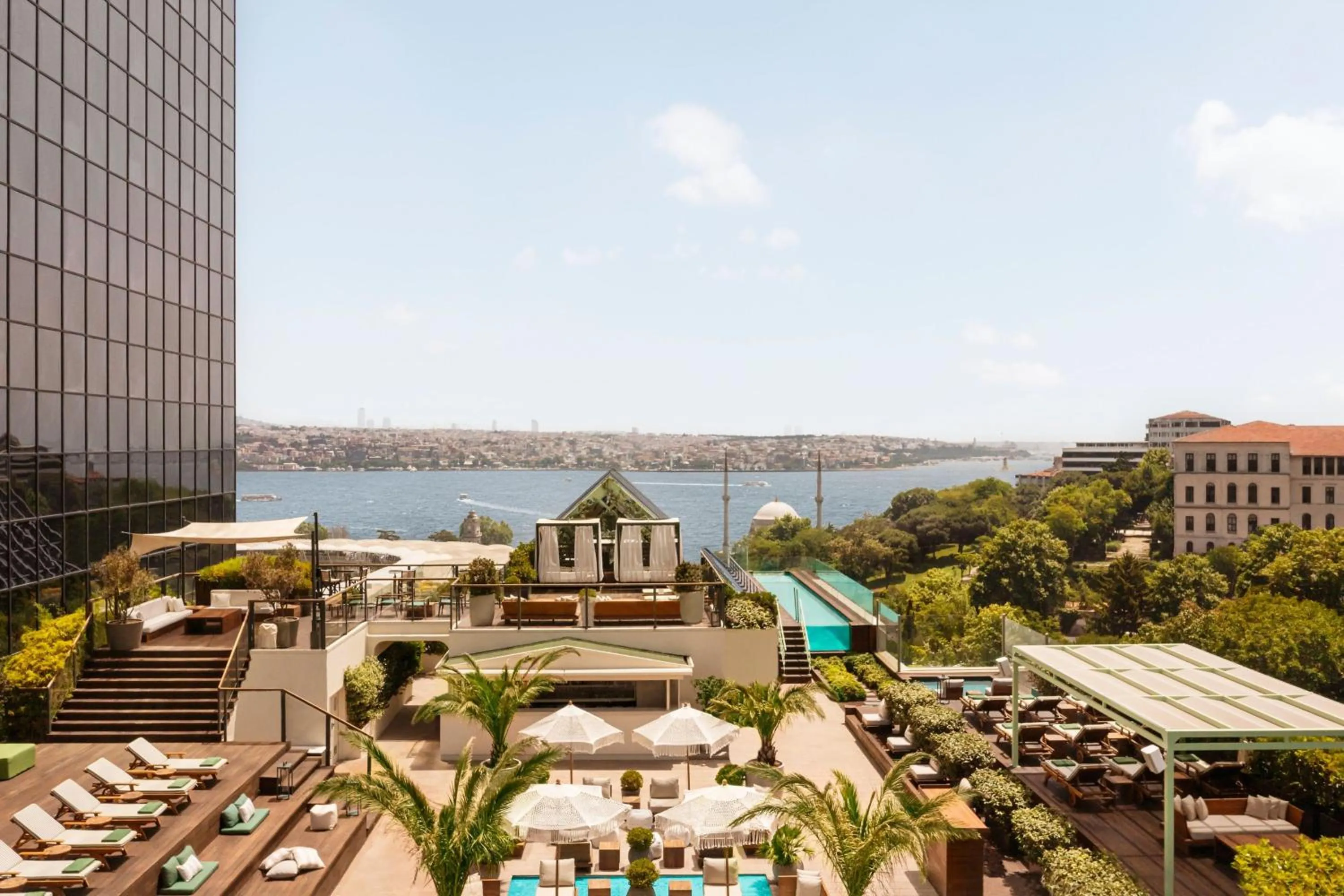 Restaurant/places to eat in The Ritz-Carlton, Istanbul at the Bosphorus