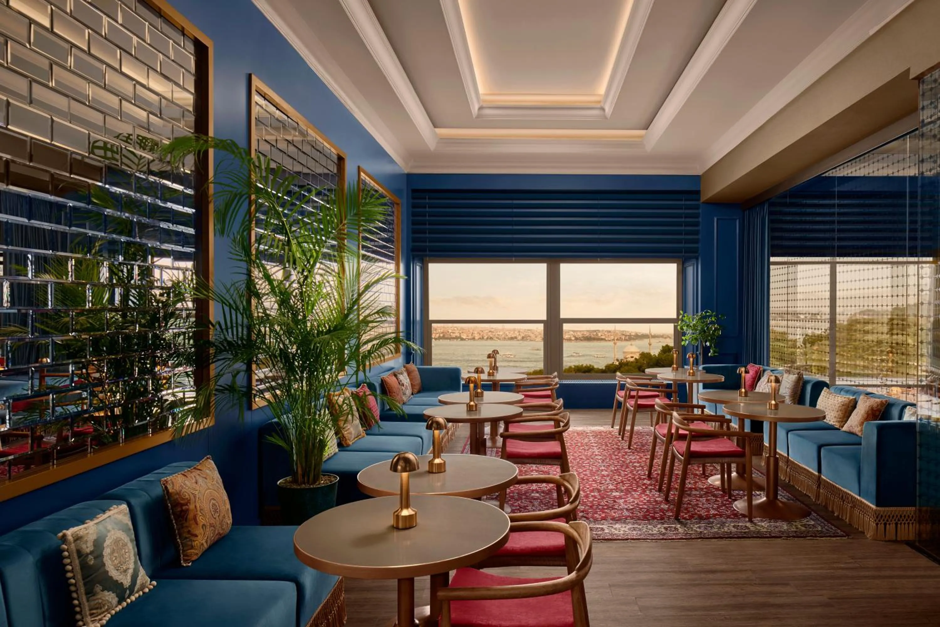 Restaurant/places to eat in The Ritz-Carlton, Istanbul at the Bosphorus