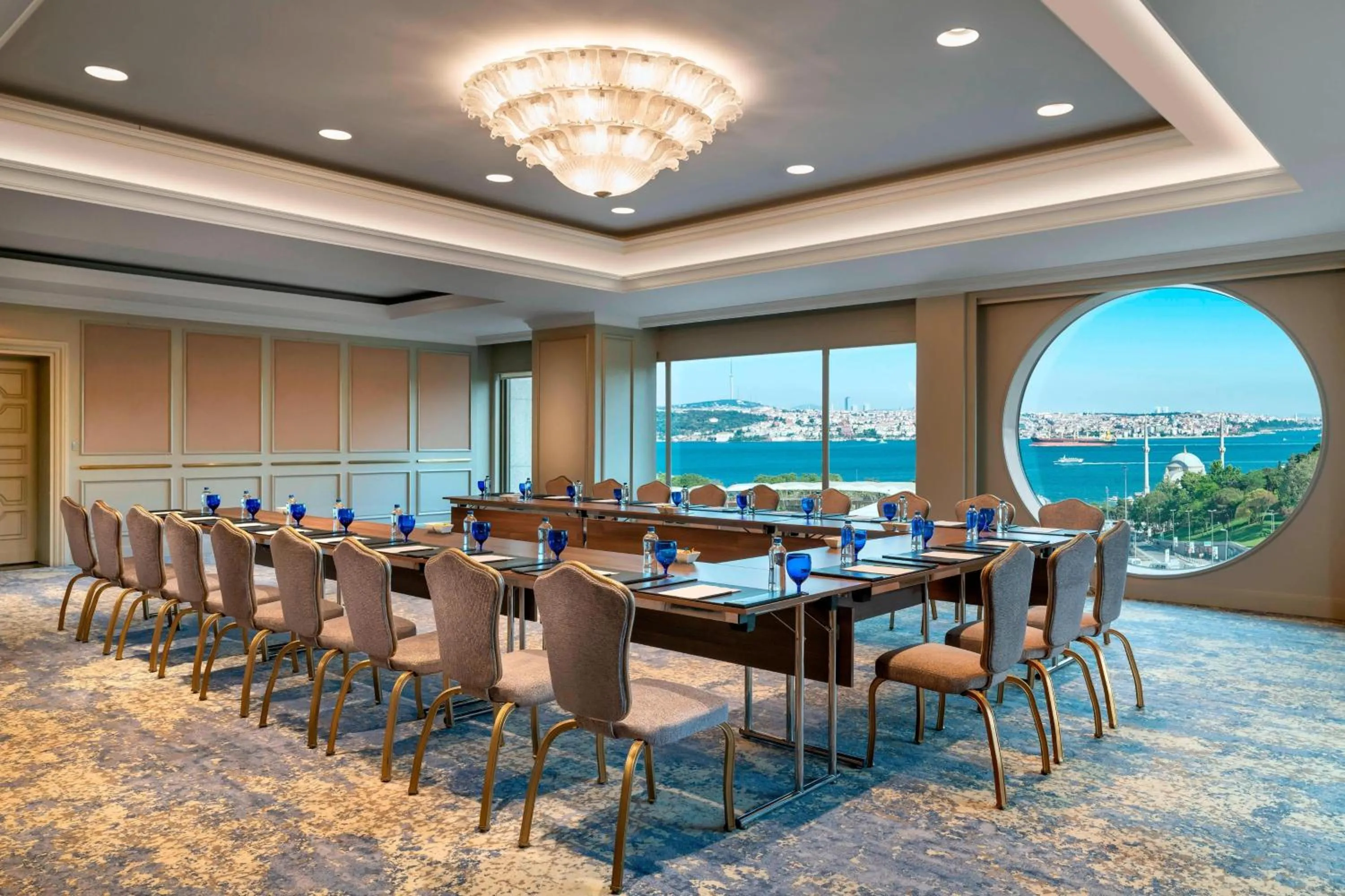 Meeting/conference room in The Ritz-Carlton, Istanbul at the Bosphorus