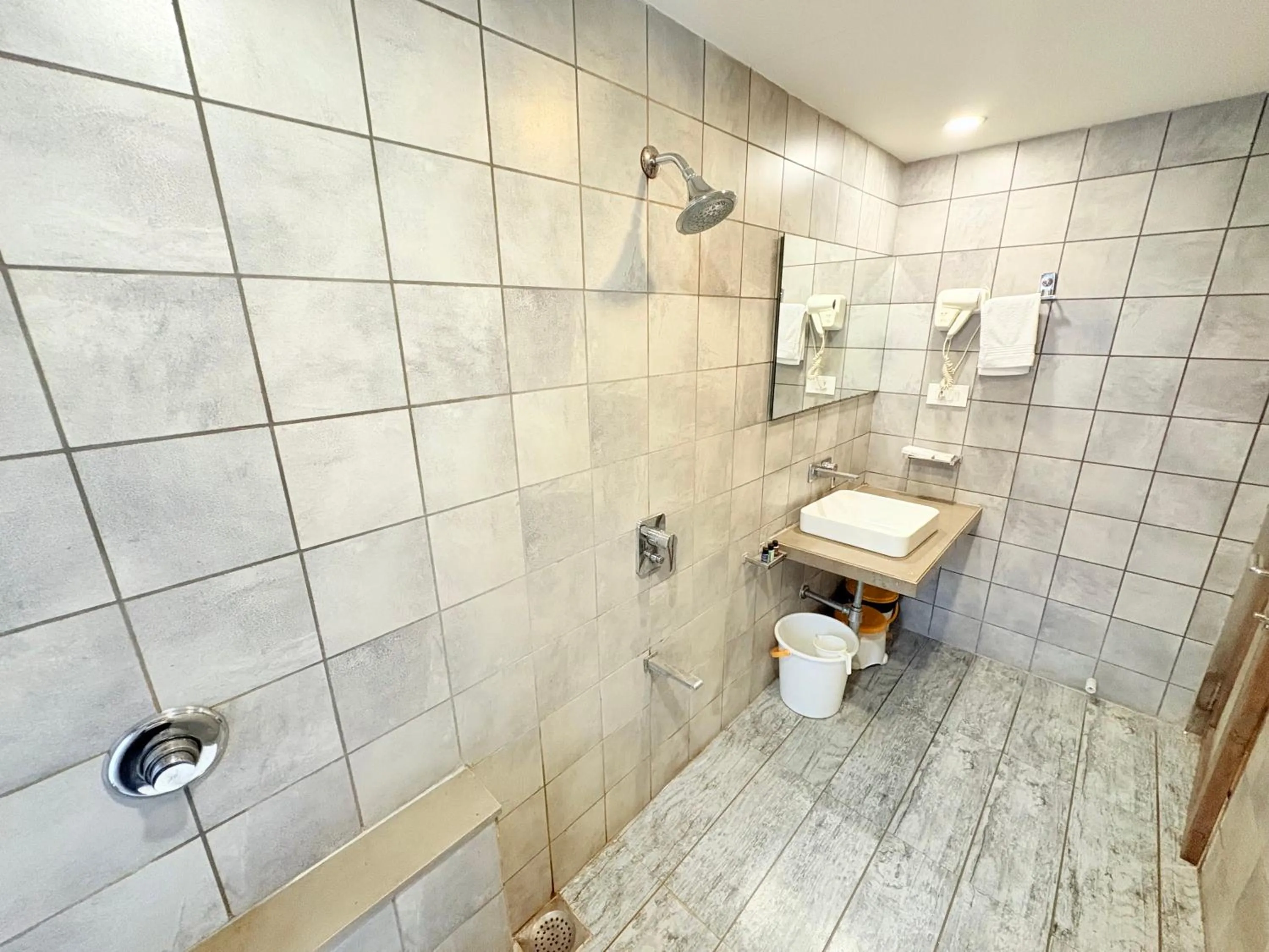 Shower in Scenaria Hotel - Navrangpura, Ahmedabad