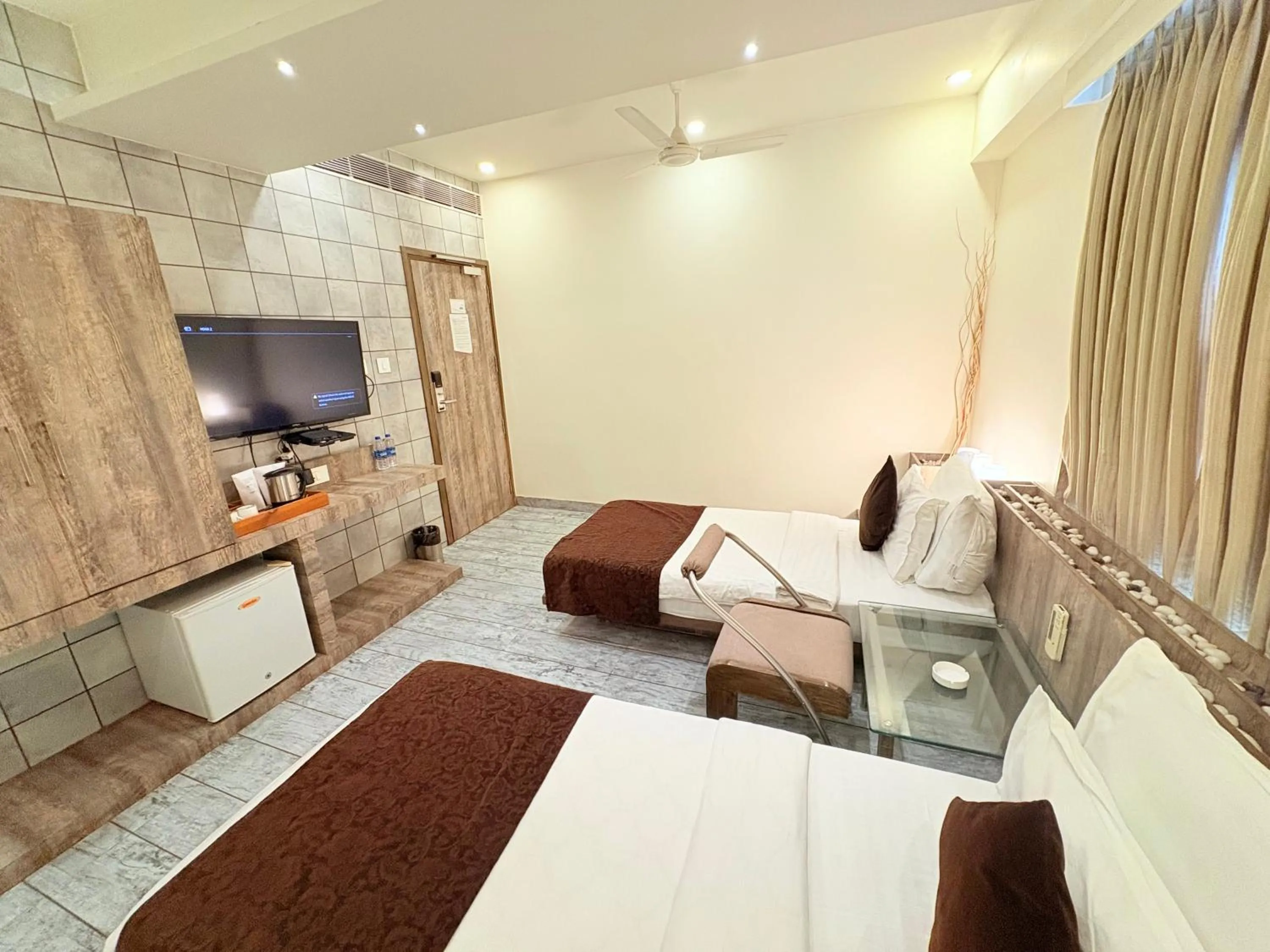 Bed in Scenaria Hotel - Navrangpura, Ahmedabad