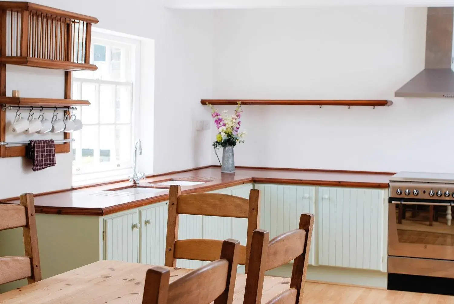 Three-Bedroom Apartment in Saltmarshe Hall Three-Bedroom Apartment in Saltmarshe Hall