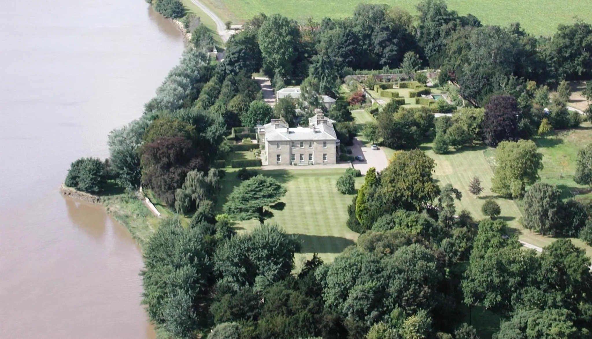 Day in Saltmarshe Hall