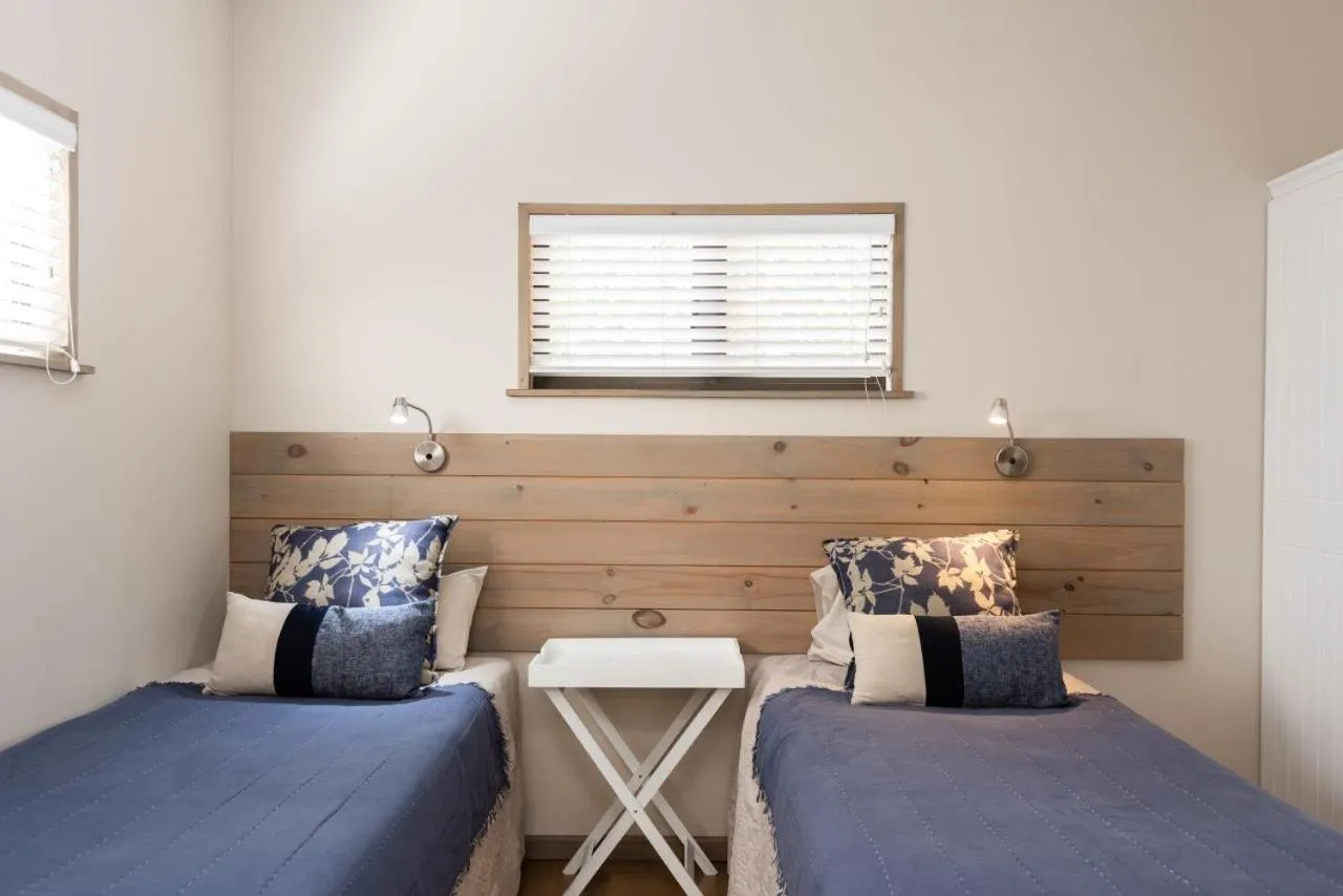 Bedroom, Bed in Kamma-Otter