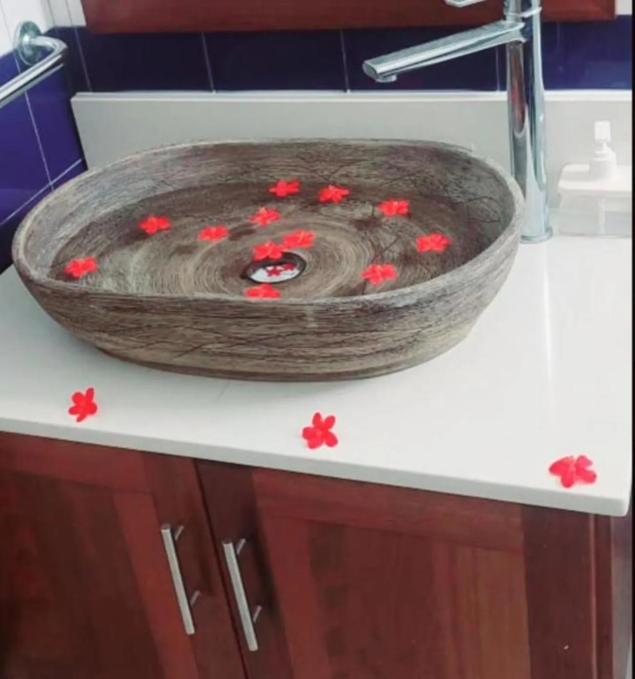 Bathroom in Ocean Villas Apart Hotel