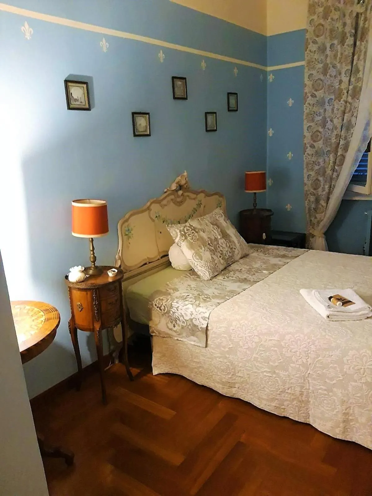Bed in Novecento B&B