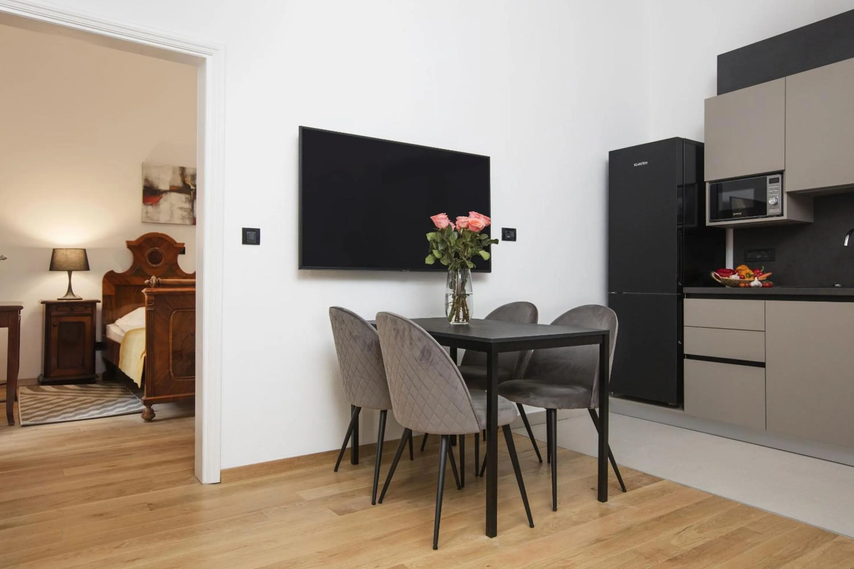 Dining area in Palmotta Palace
