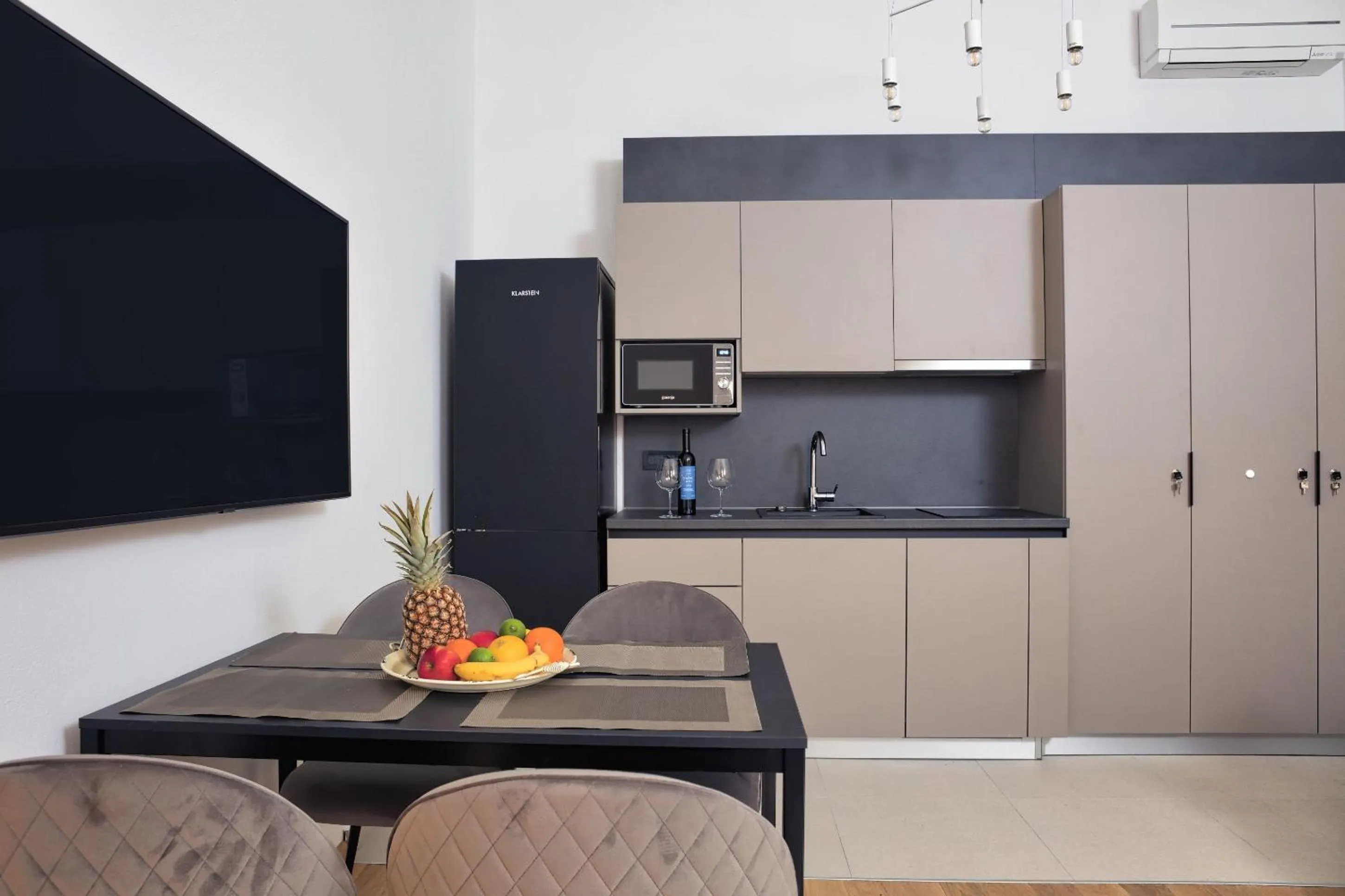 Kitchen or kitchenette in Palmotta Palace