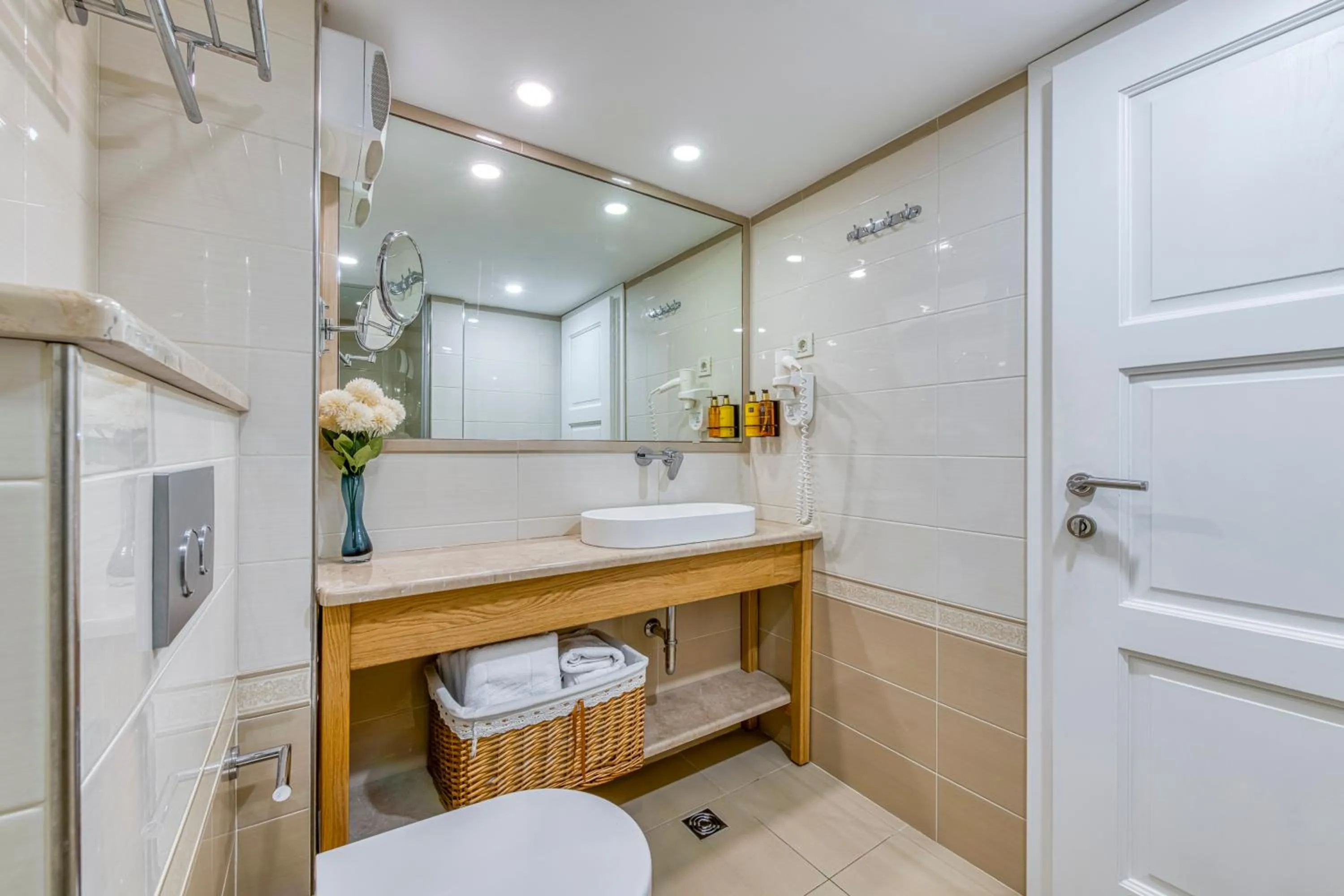 Bathroom in Palmotta Palace