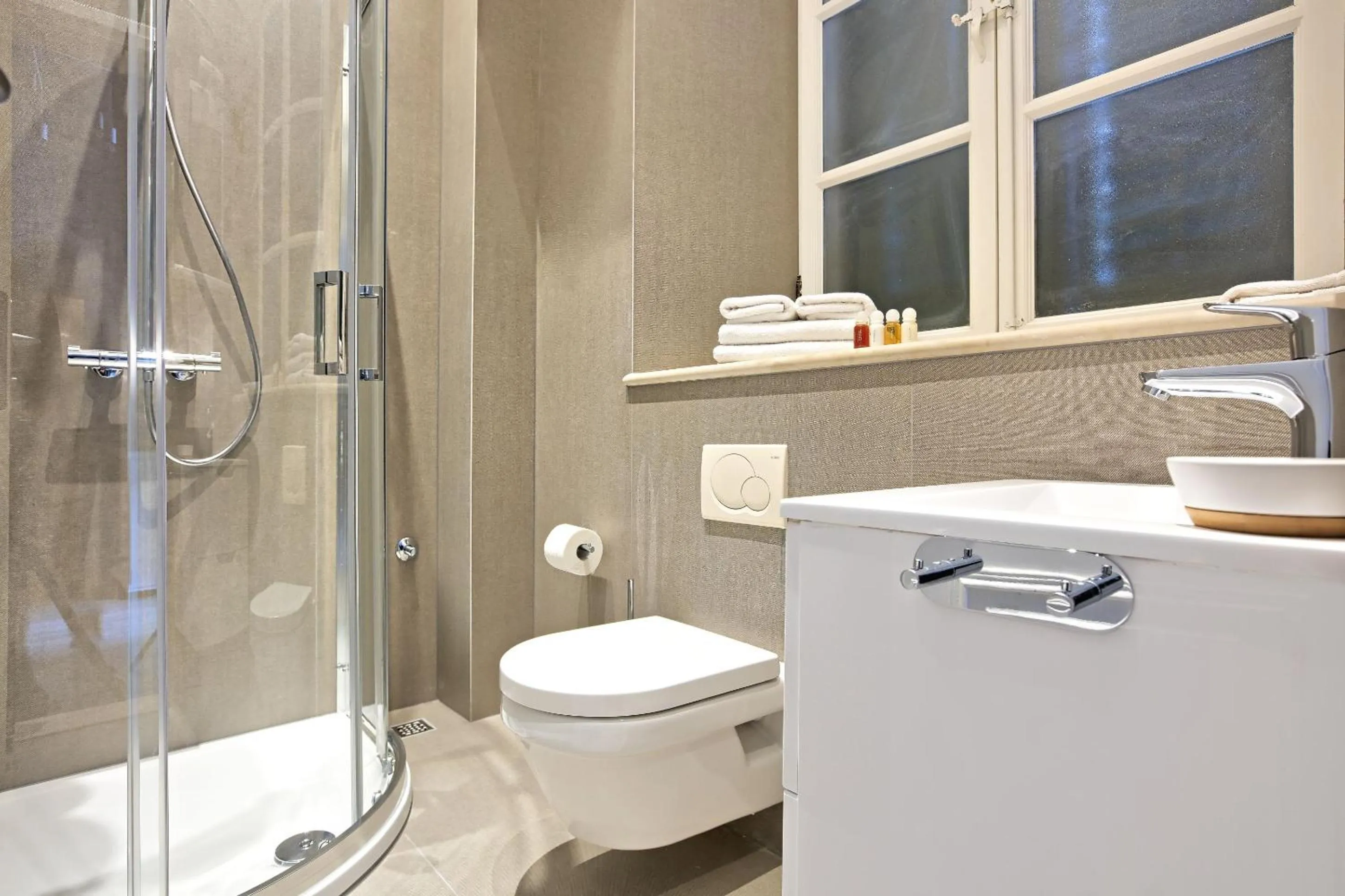 Bathroom in Palmotta Palace