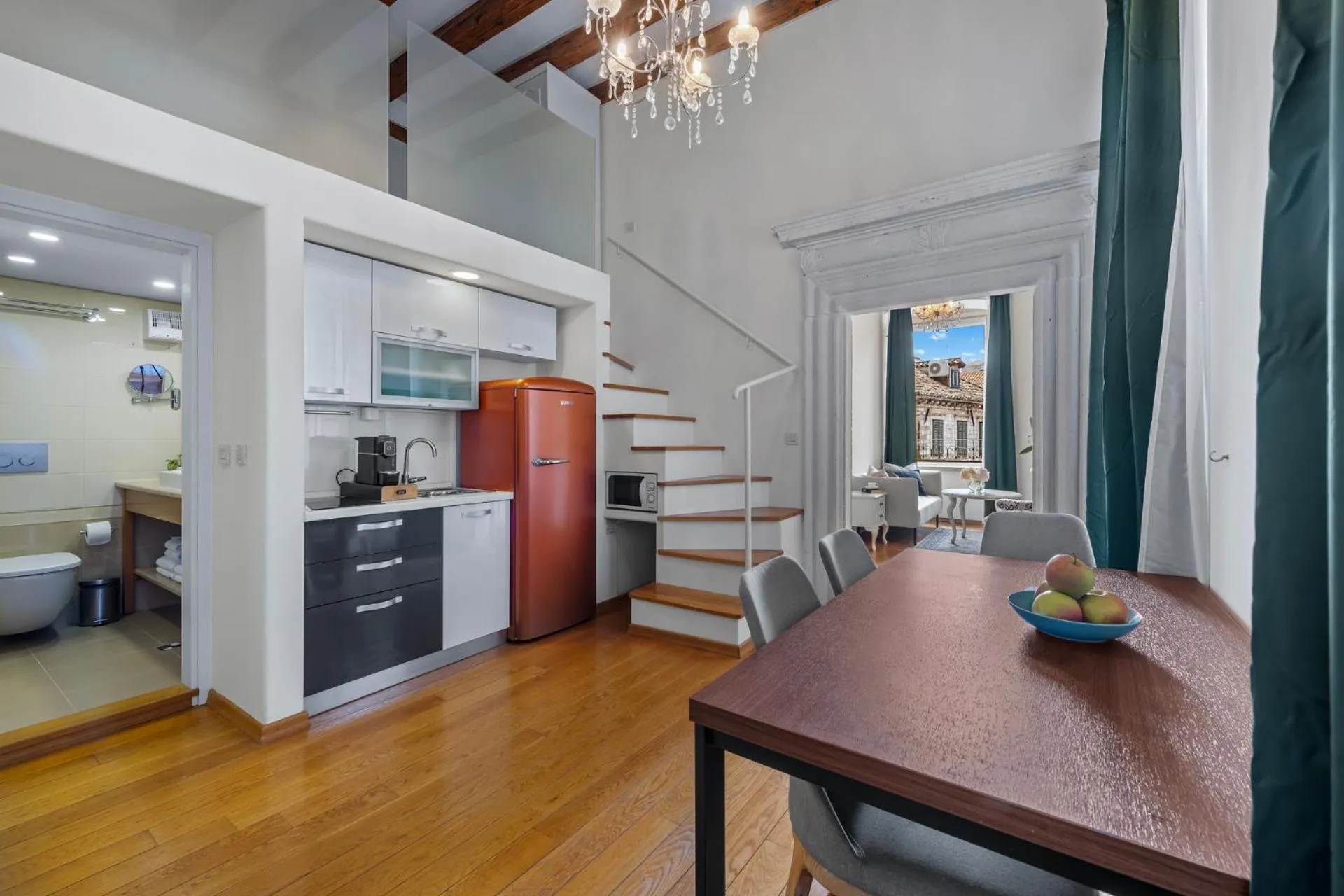 Dining area in Palmotta Palace