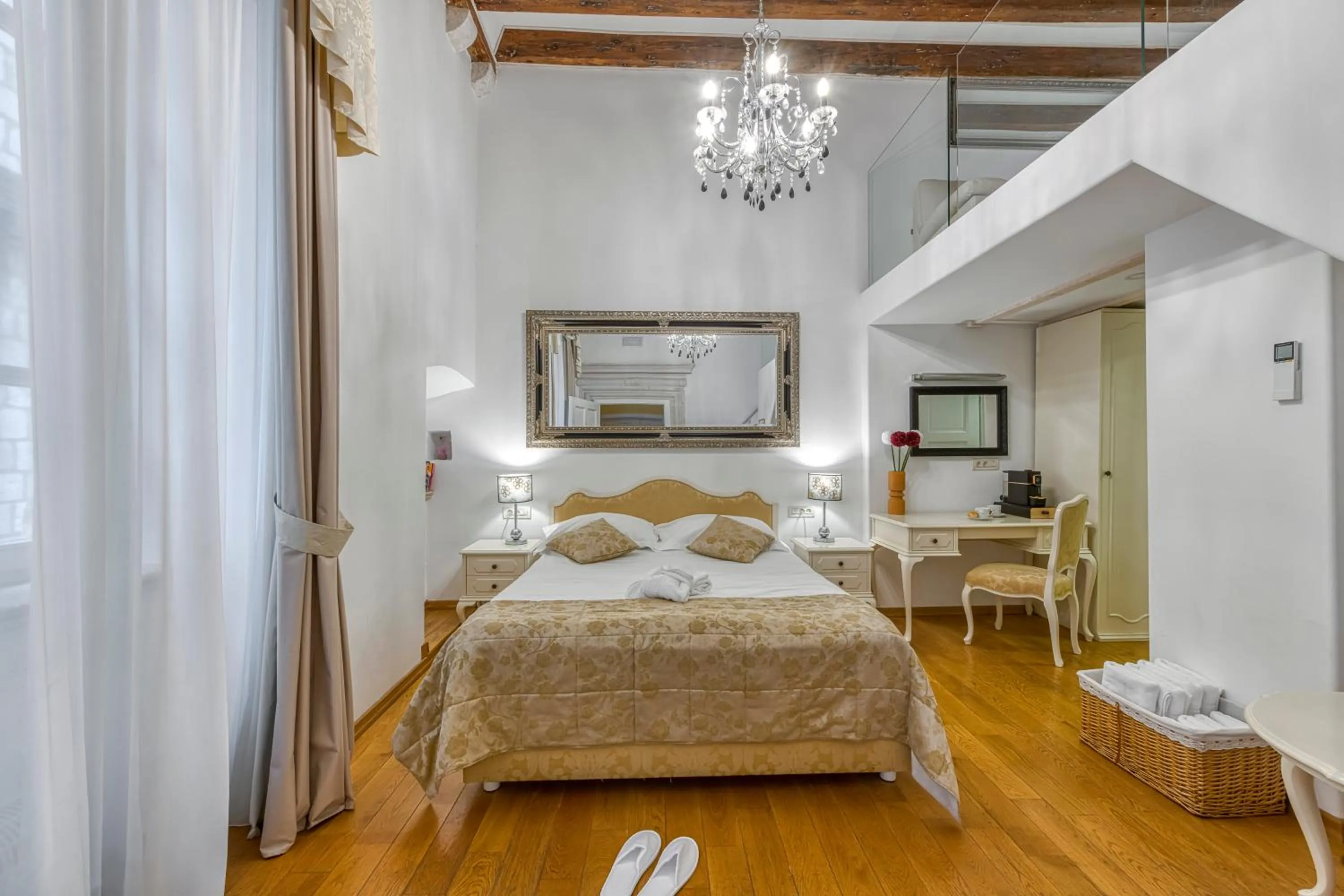 Bed in Apartments More