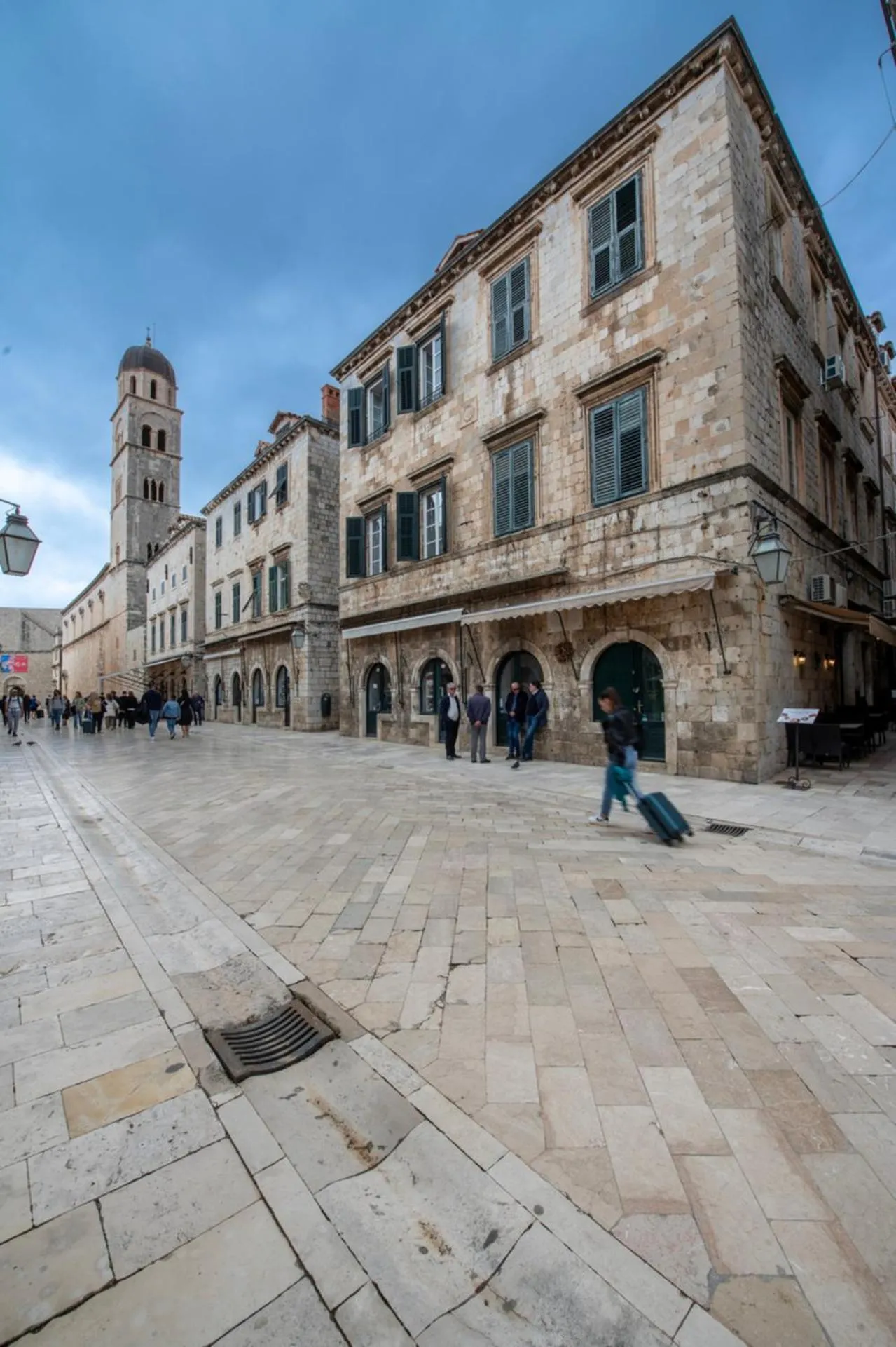 Area and facilities in Palmotta Palace