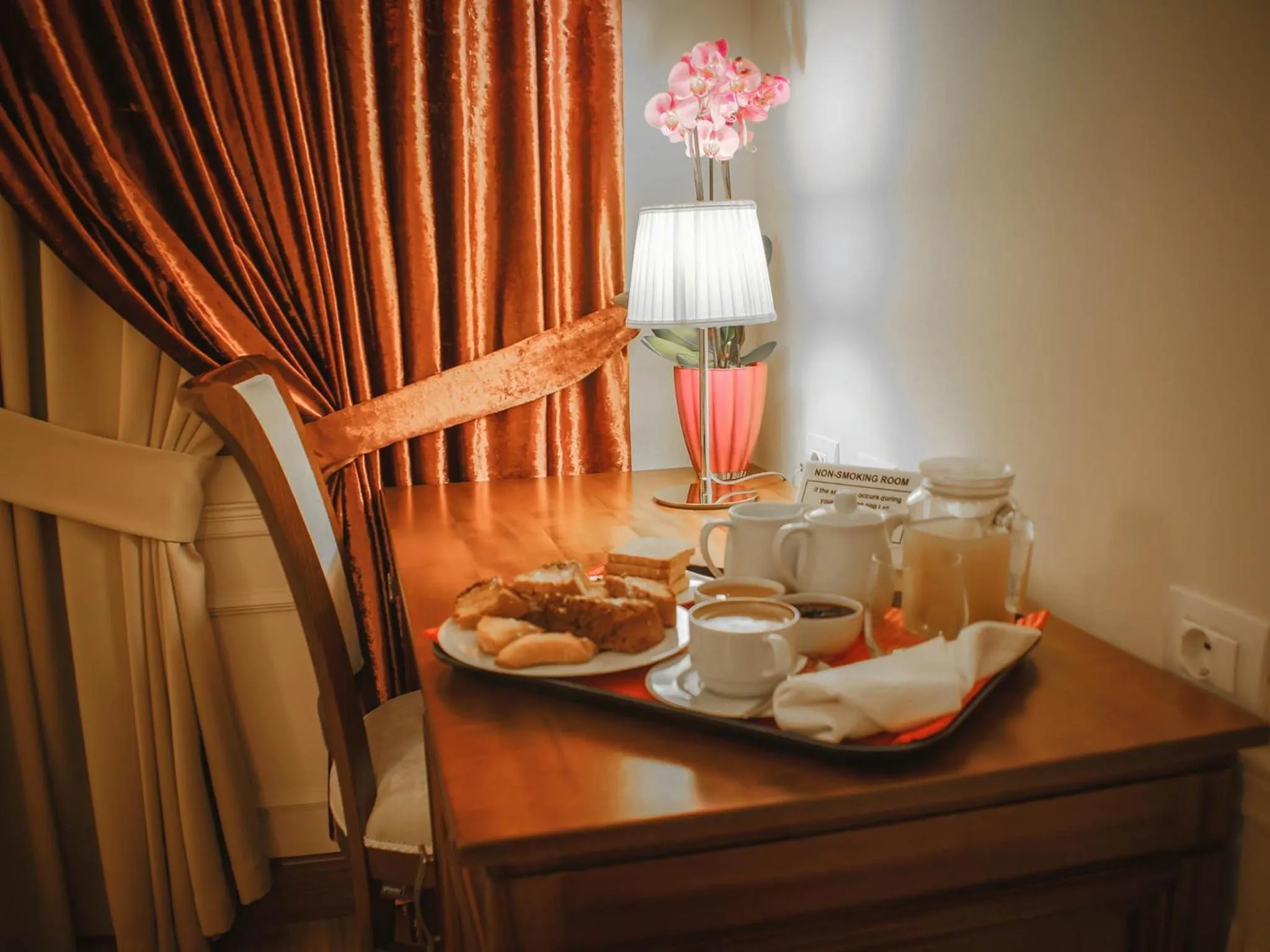 Area and facilities in Hotel Opera