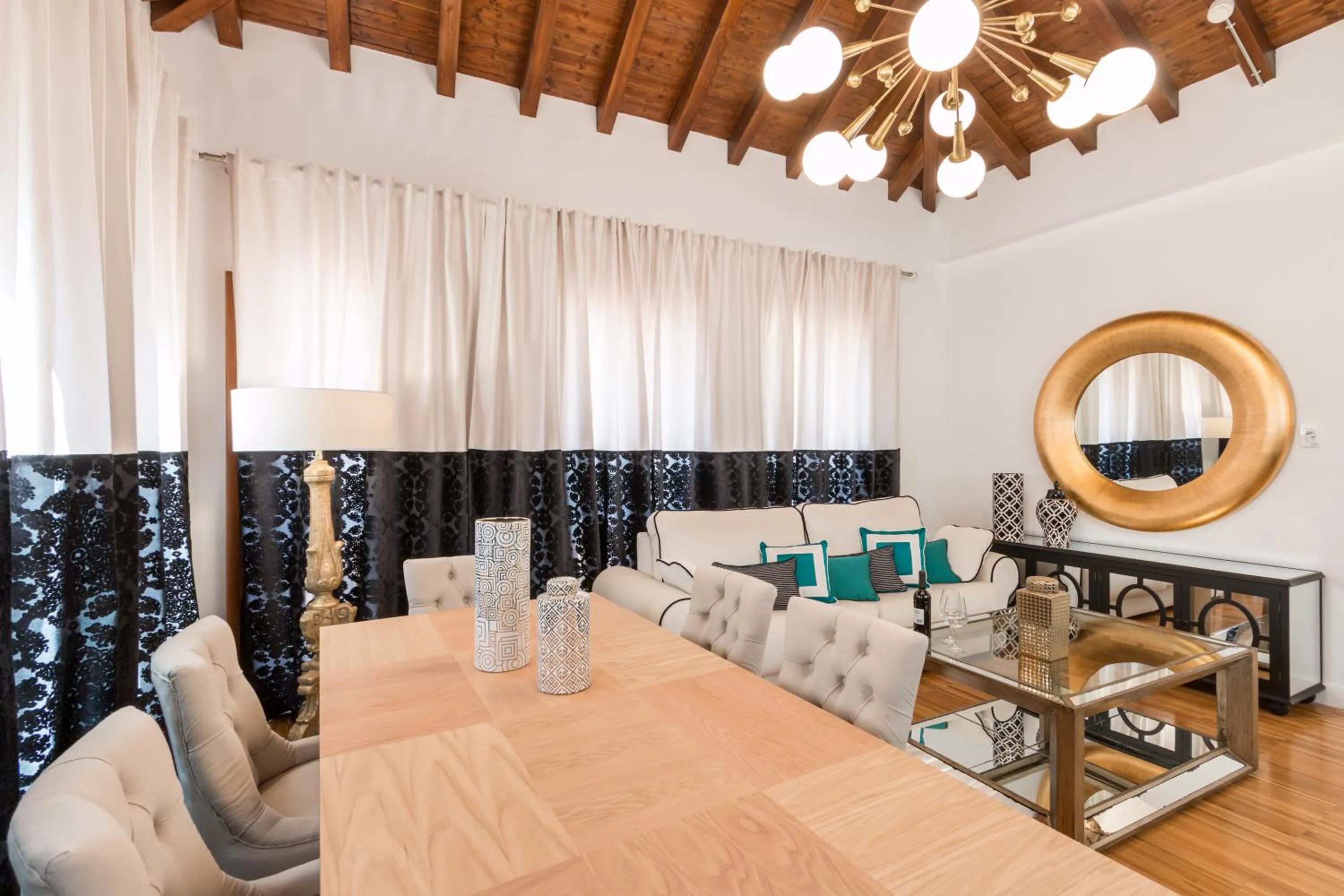 Seating area in BiBo Suites Oro del Darro