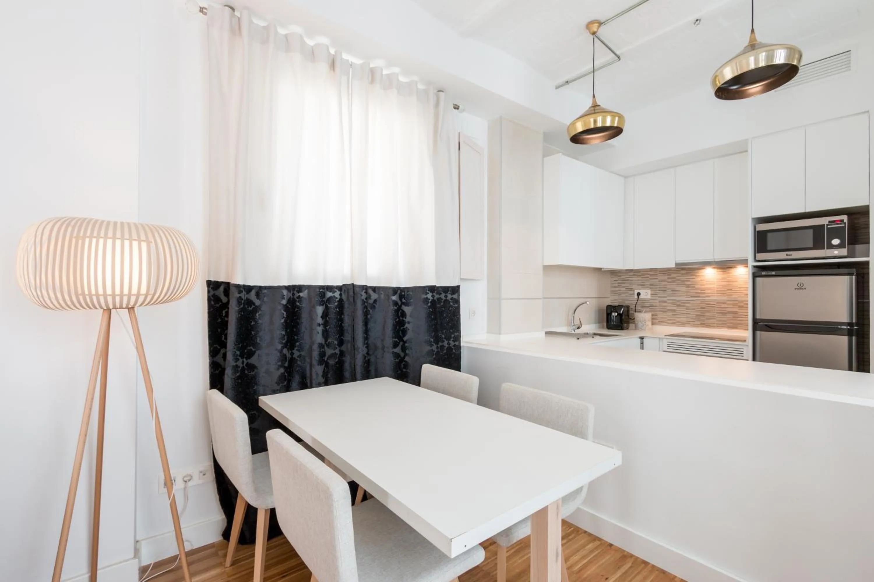 Kitchen or kitchenette in BiBo Suites Oro del Darro