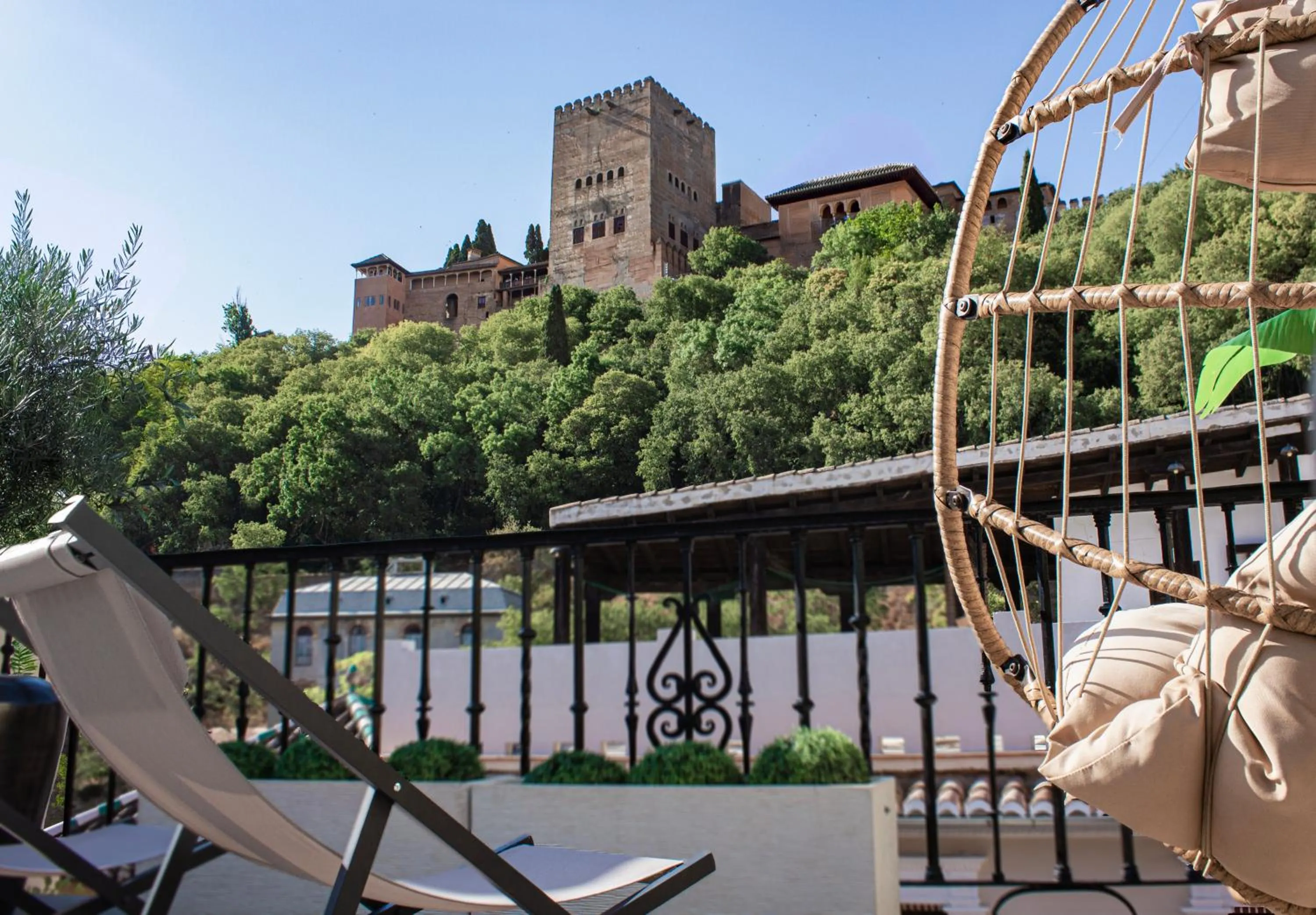 Property building in BiBo Suites Oro del Darro