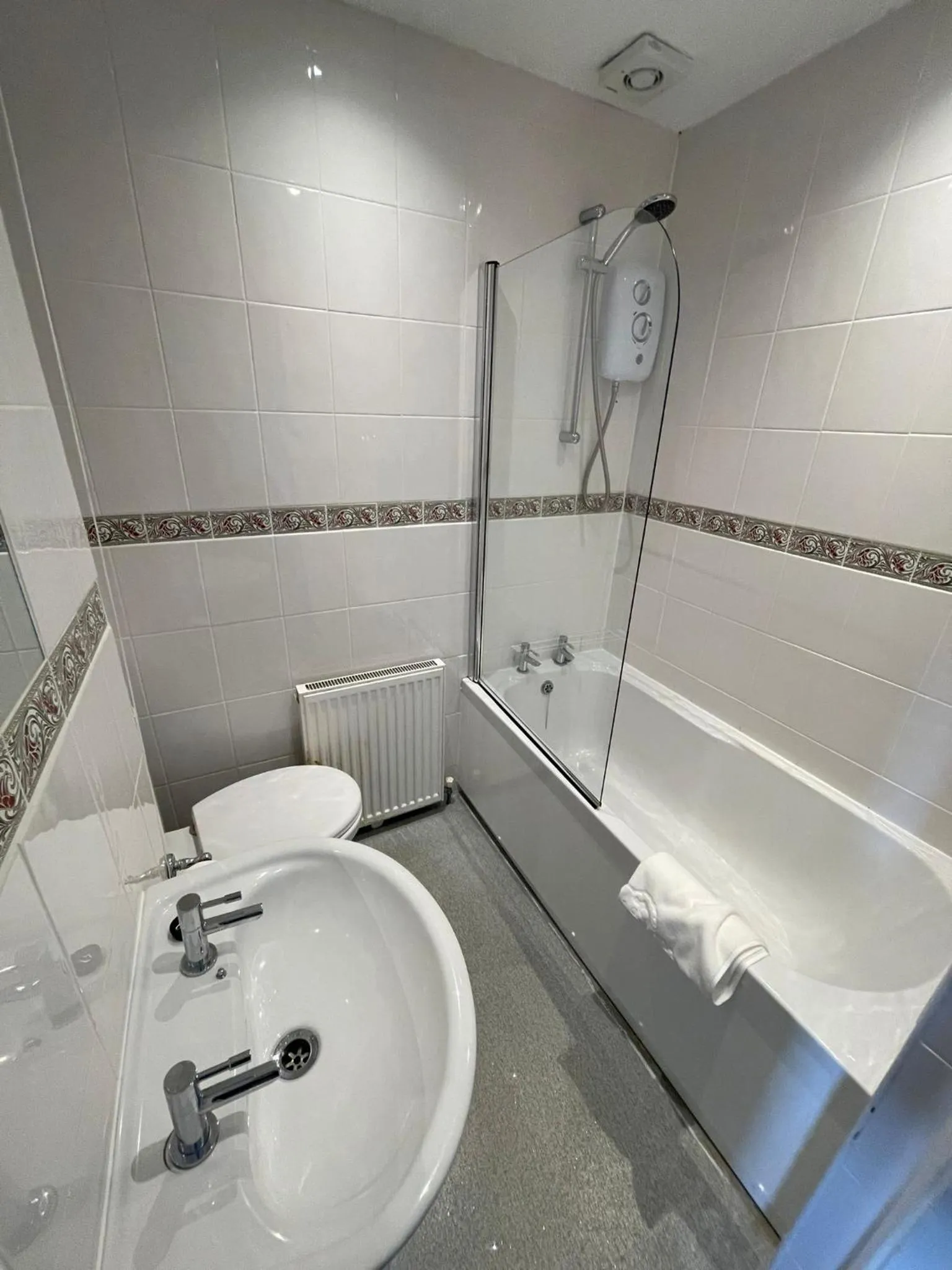 Bathroom in Headlands Hotel