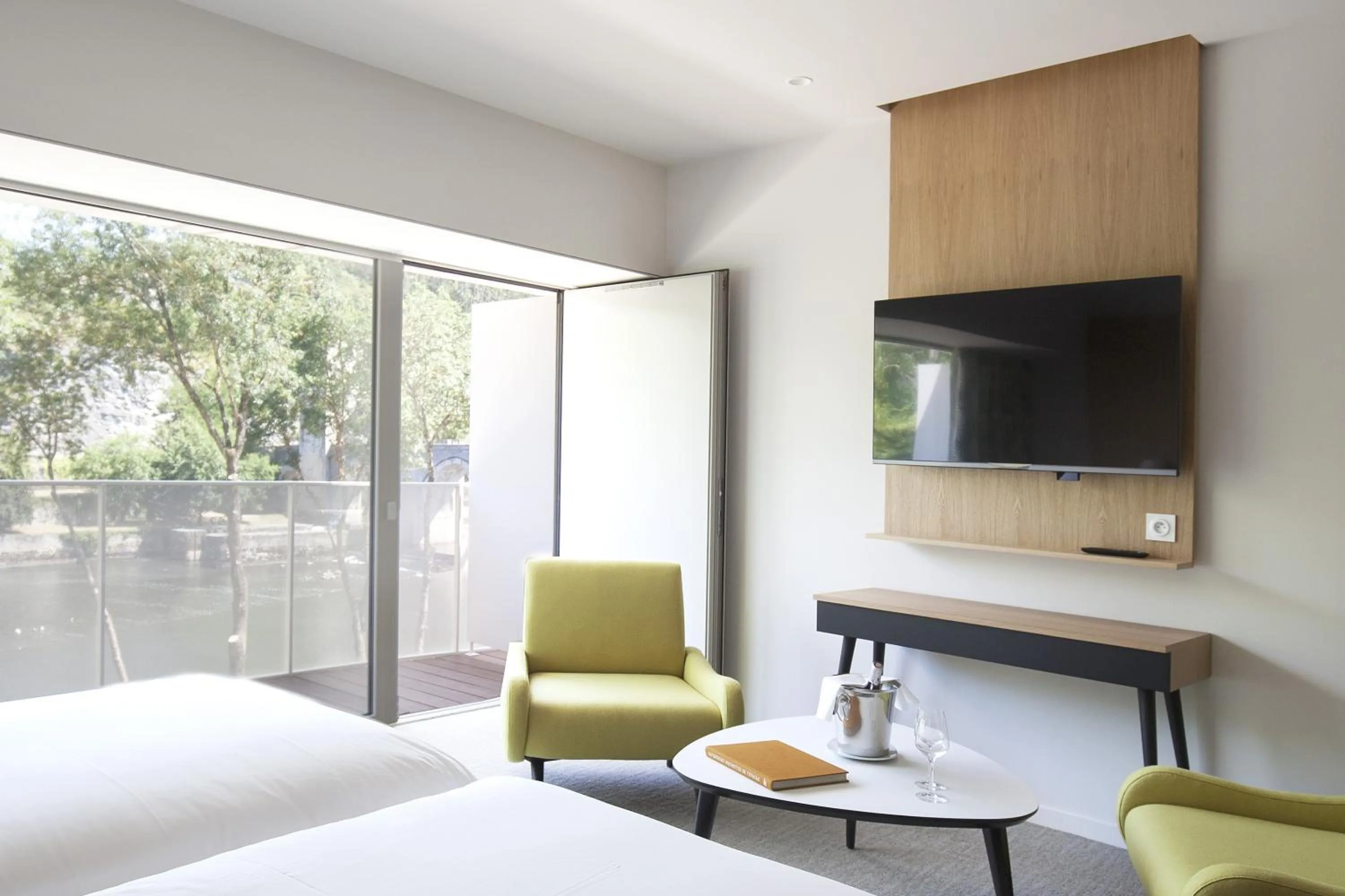 Bedroom, Bed in Best Western Plus Hotel Divona Cahors