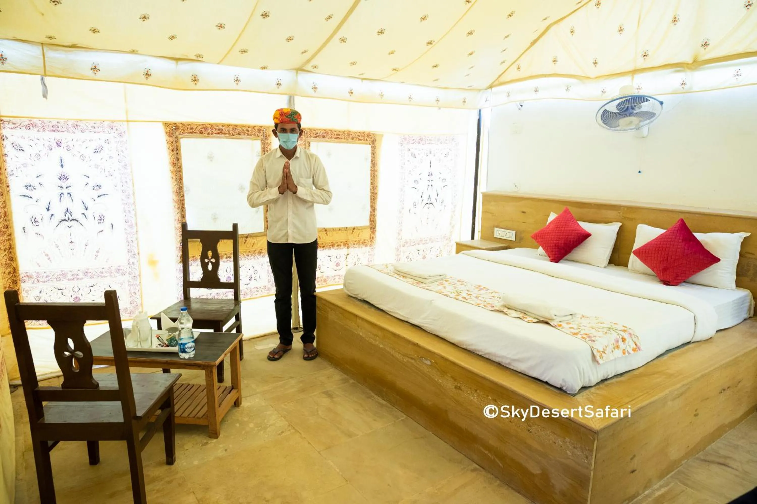 Bedroom, Bed in Sky Desert Safari