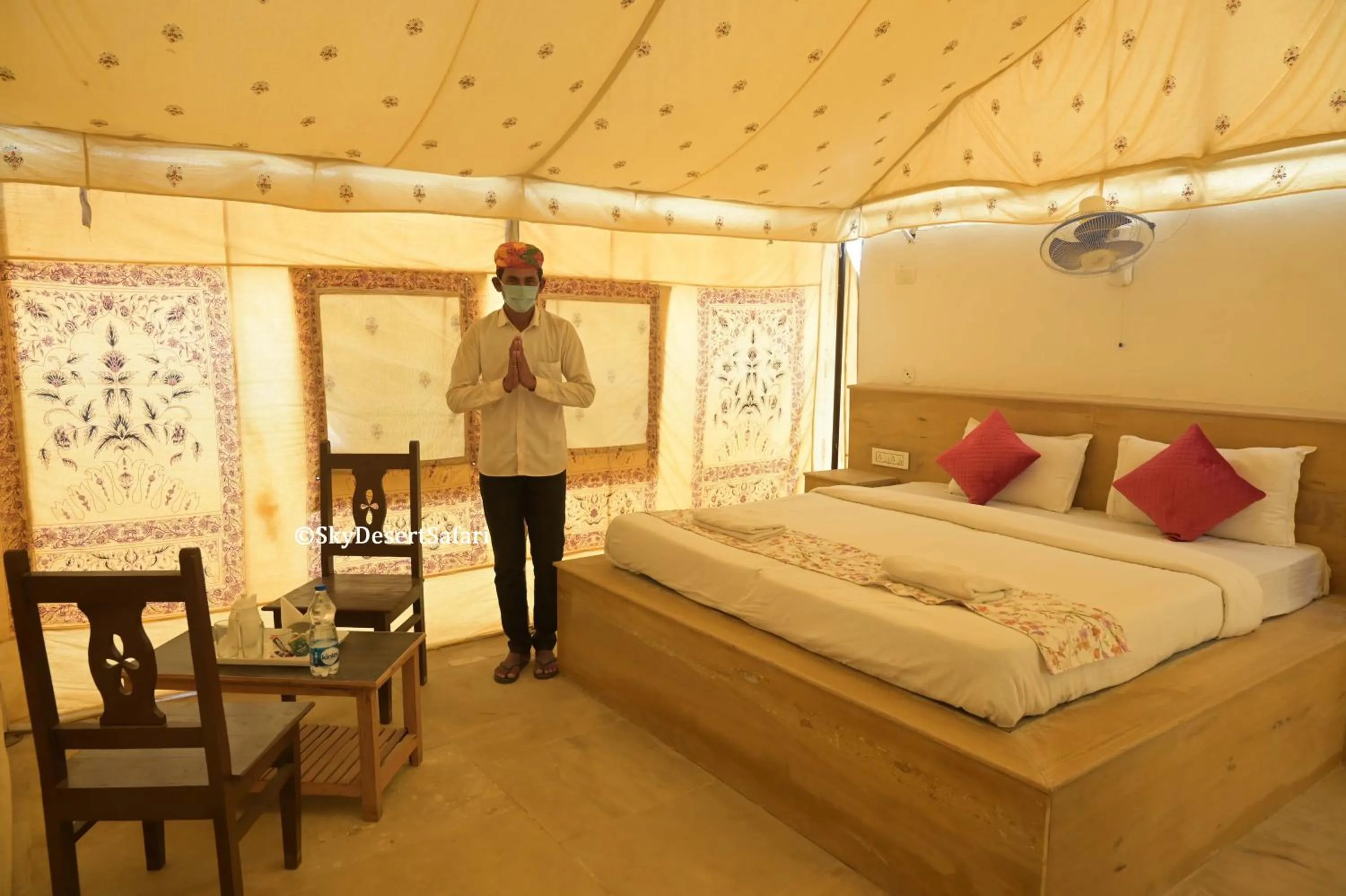 Bedroom, Bed in Sky Desert Safari