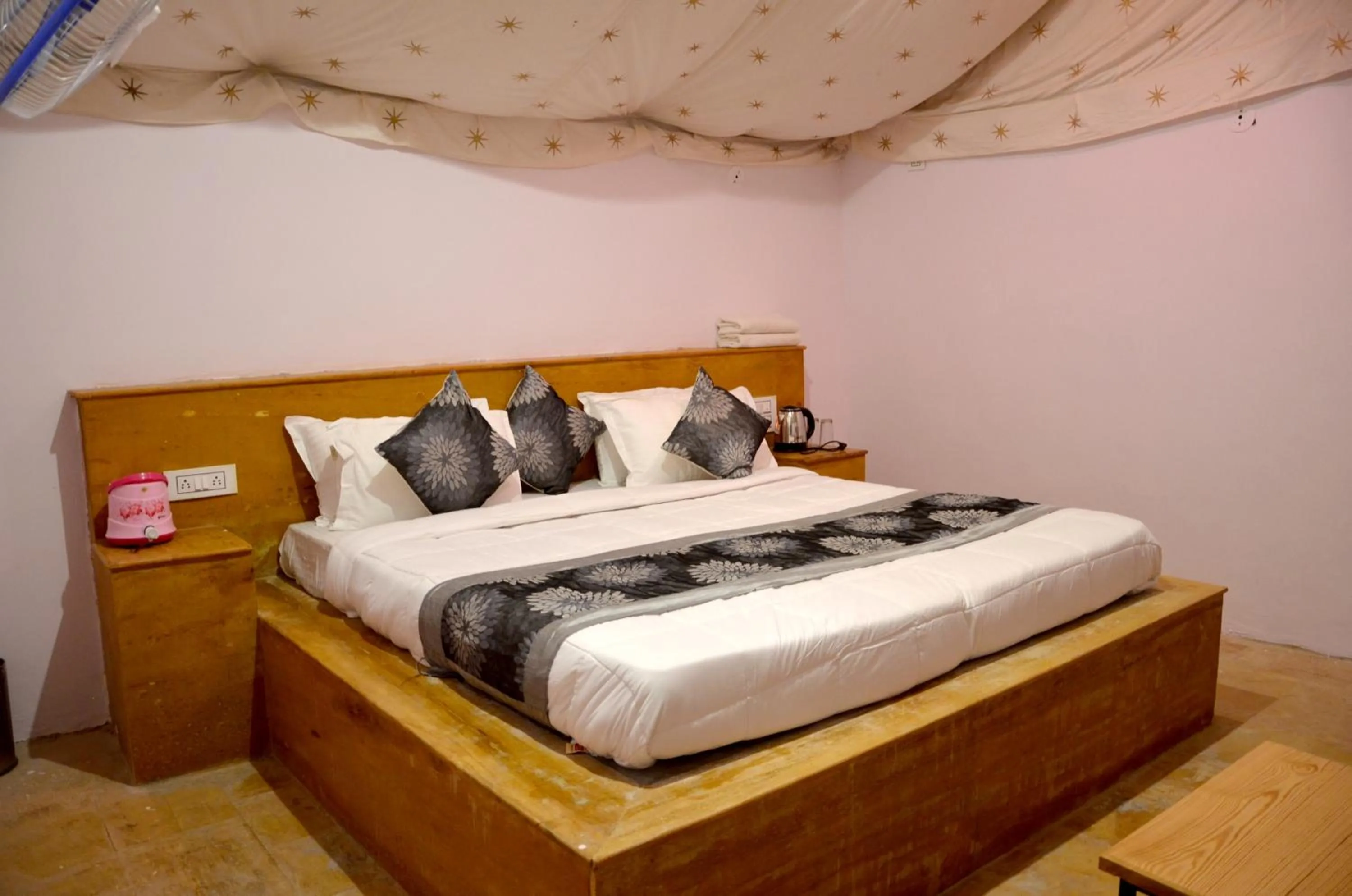 Bed in Sky Desert Safari