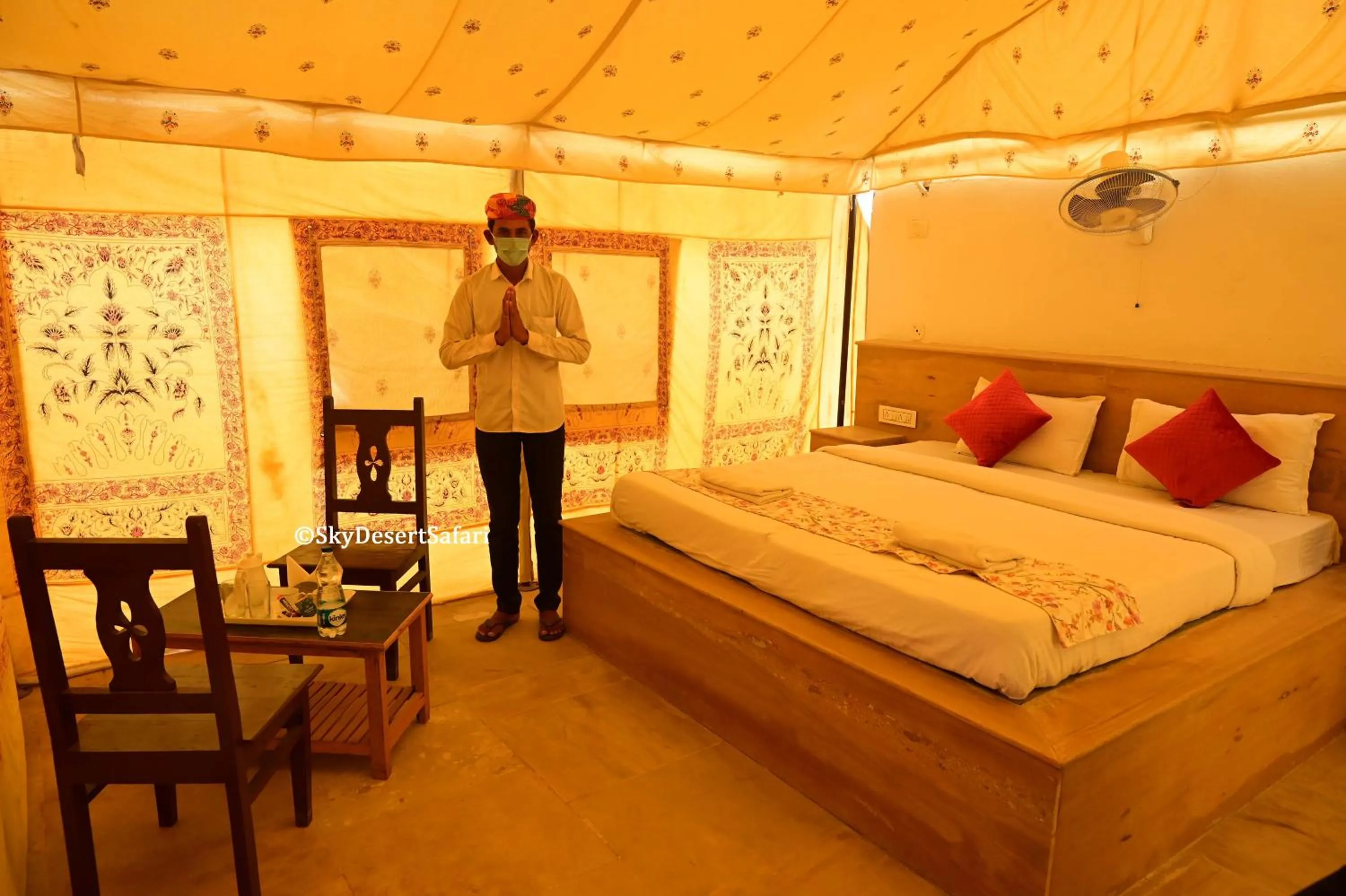 Bedroom, Bed in Sky Desert Safari