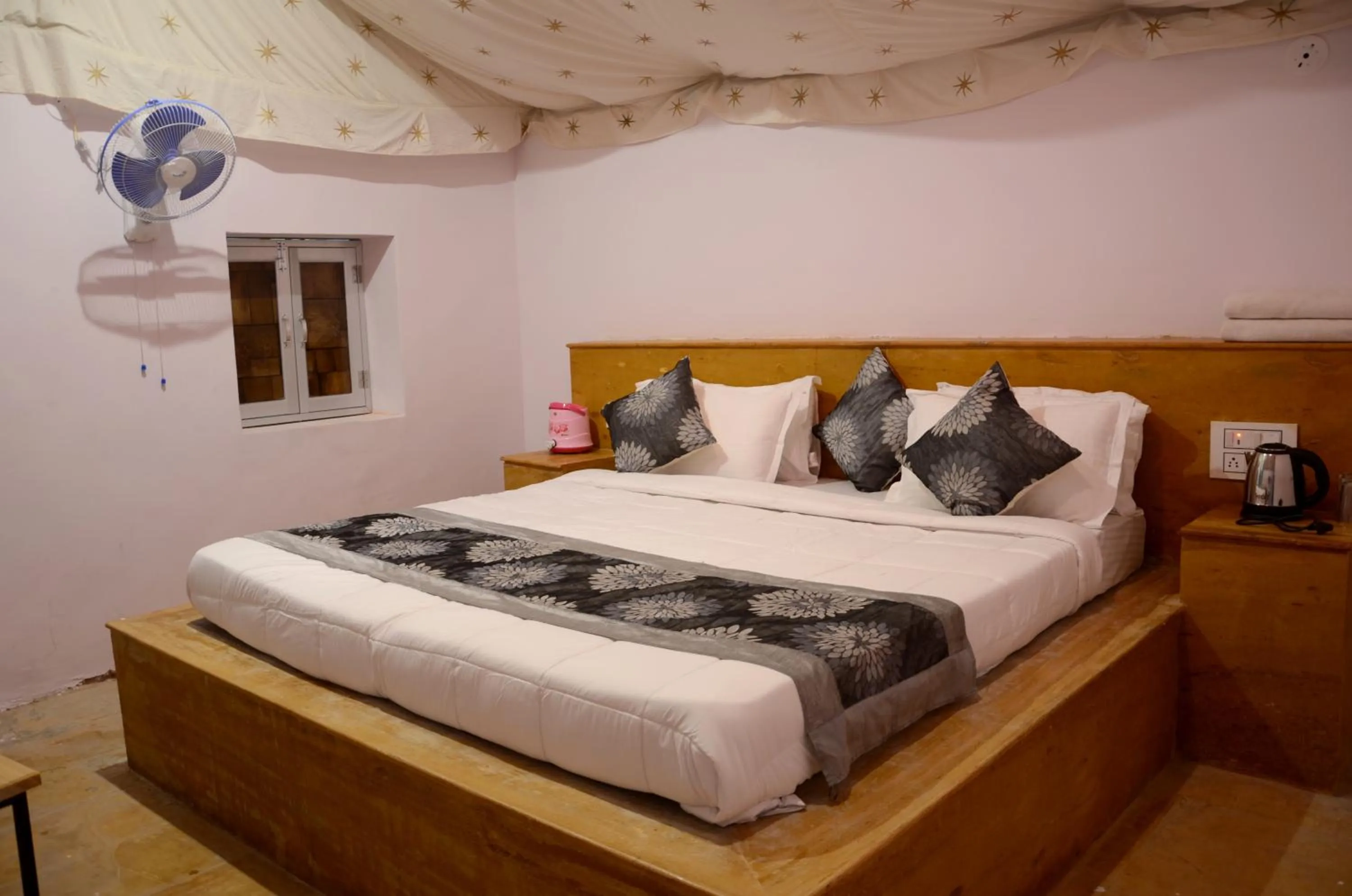 Bed in Sky Desert Safari