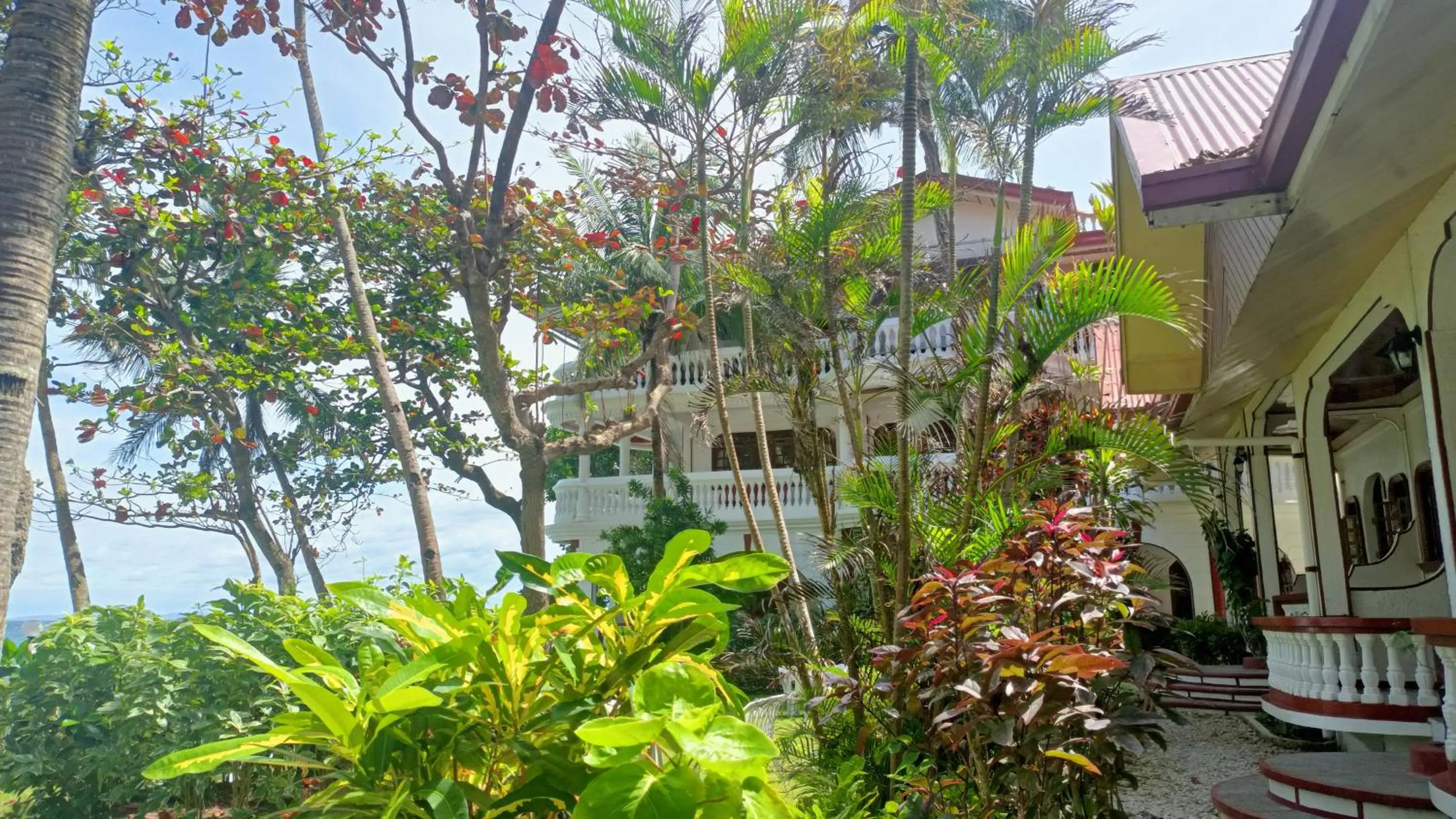 Property building in Blue Crystal Beach Resort