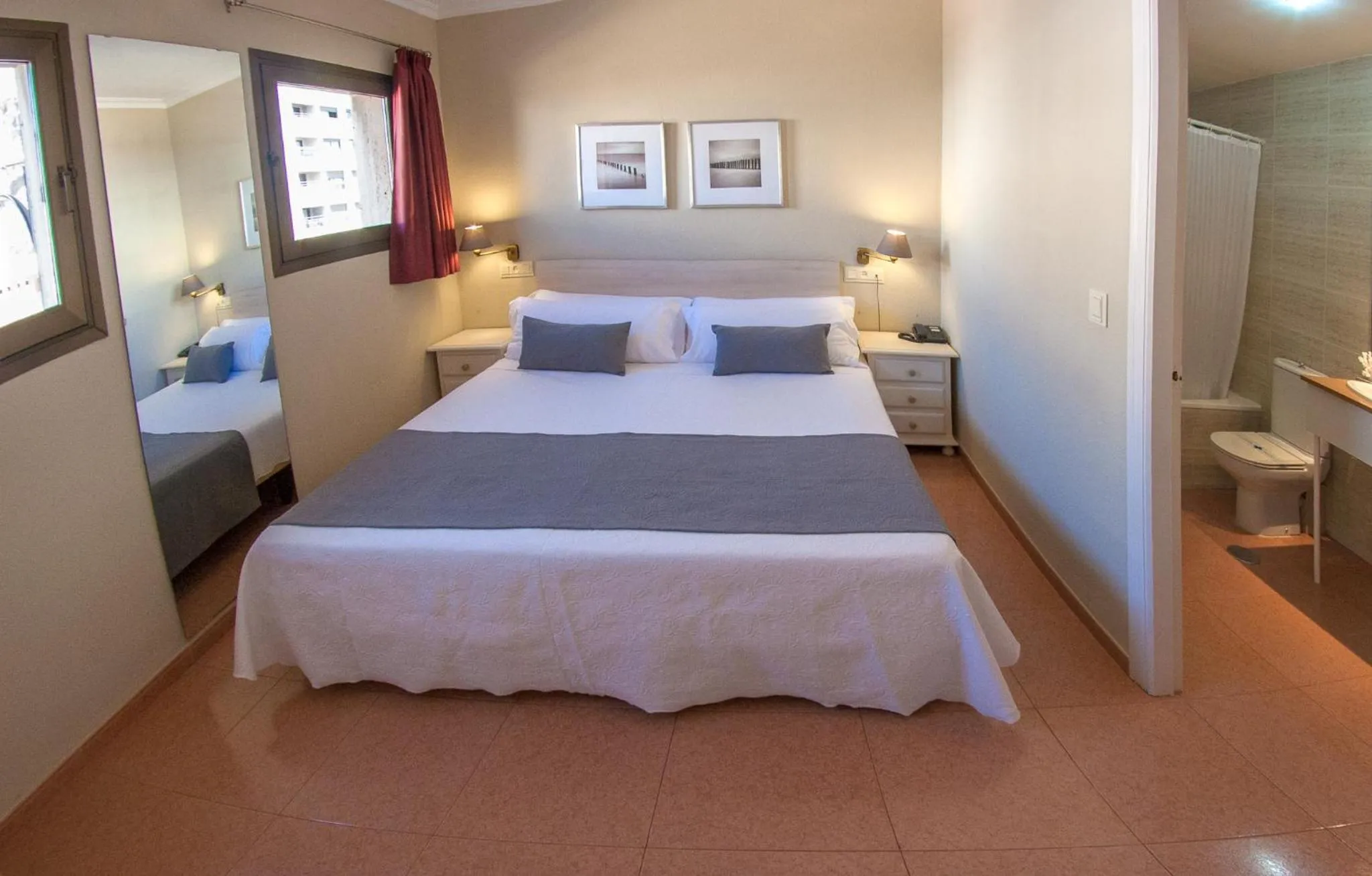 Bed in Apartahotel Aguadulce