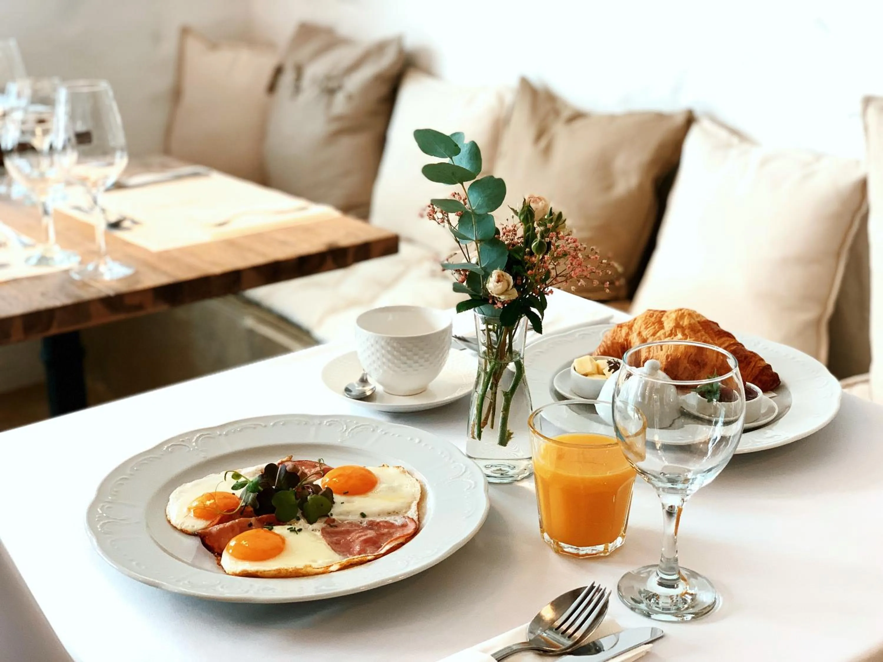 Breakfast in Hazai Provence