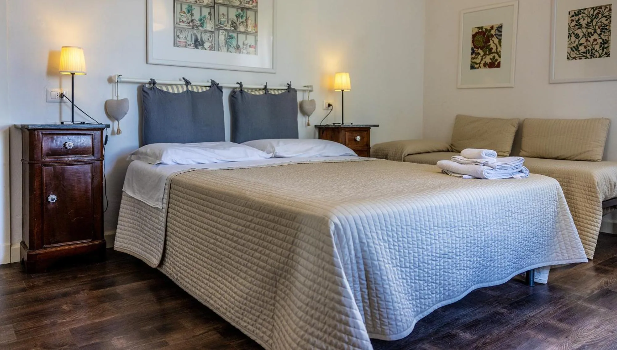 Bedroom, Bed in Un Petit Paradis