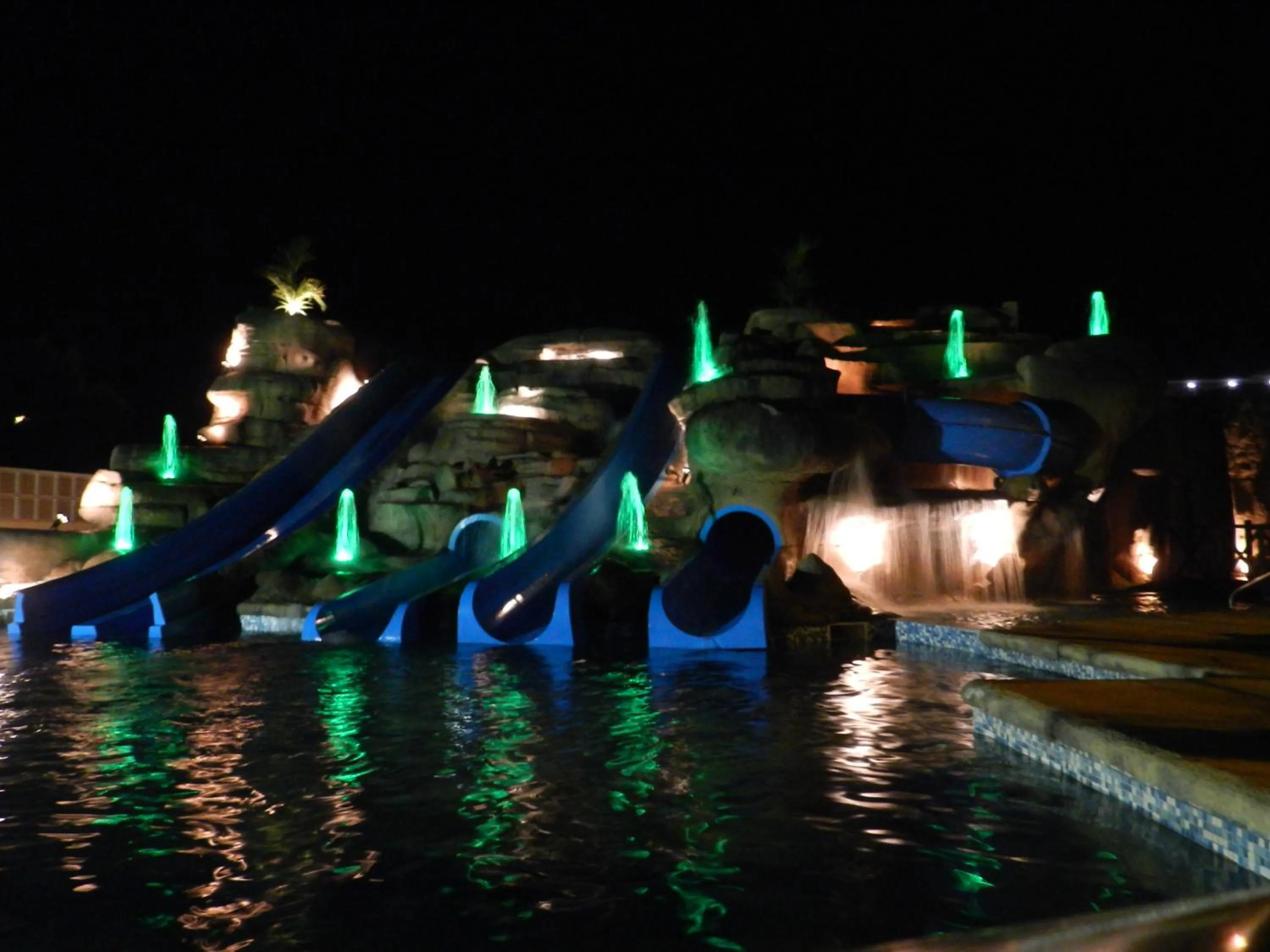 Swimming pool in Mediterraneo Bay Hotel & Resort