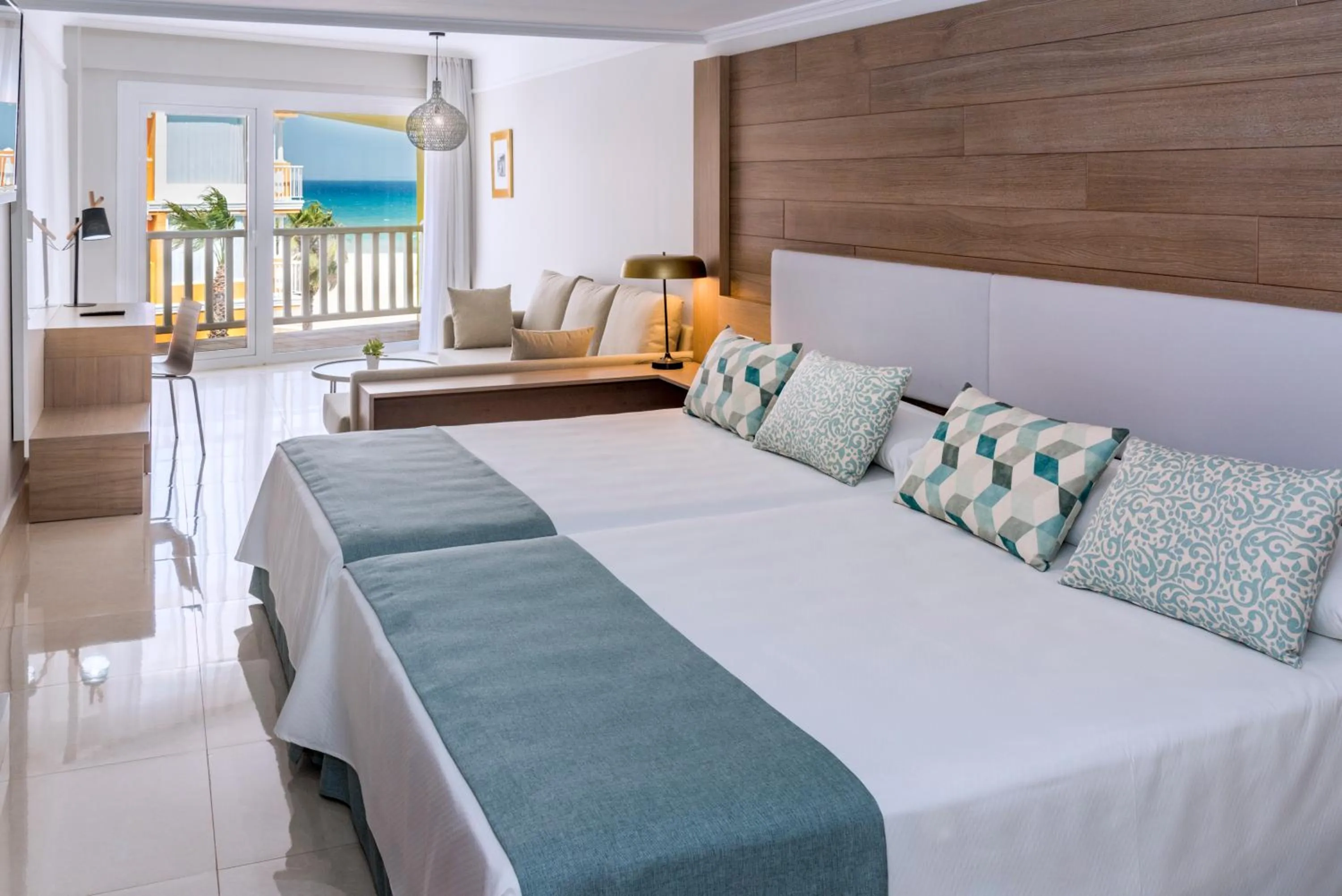 Bed in Mediterraneo Bay Hotel & Resort