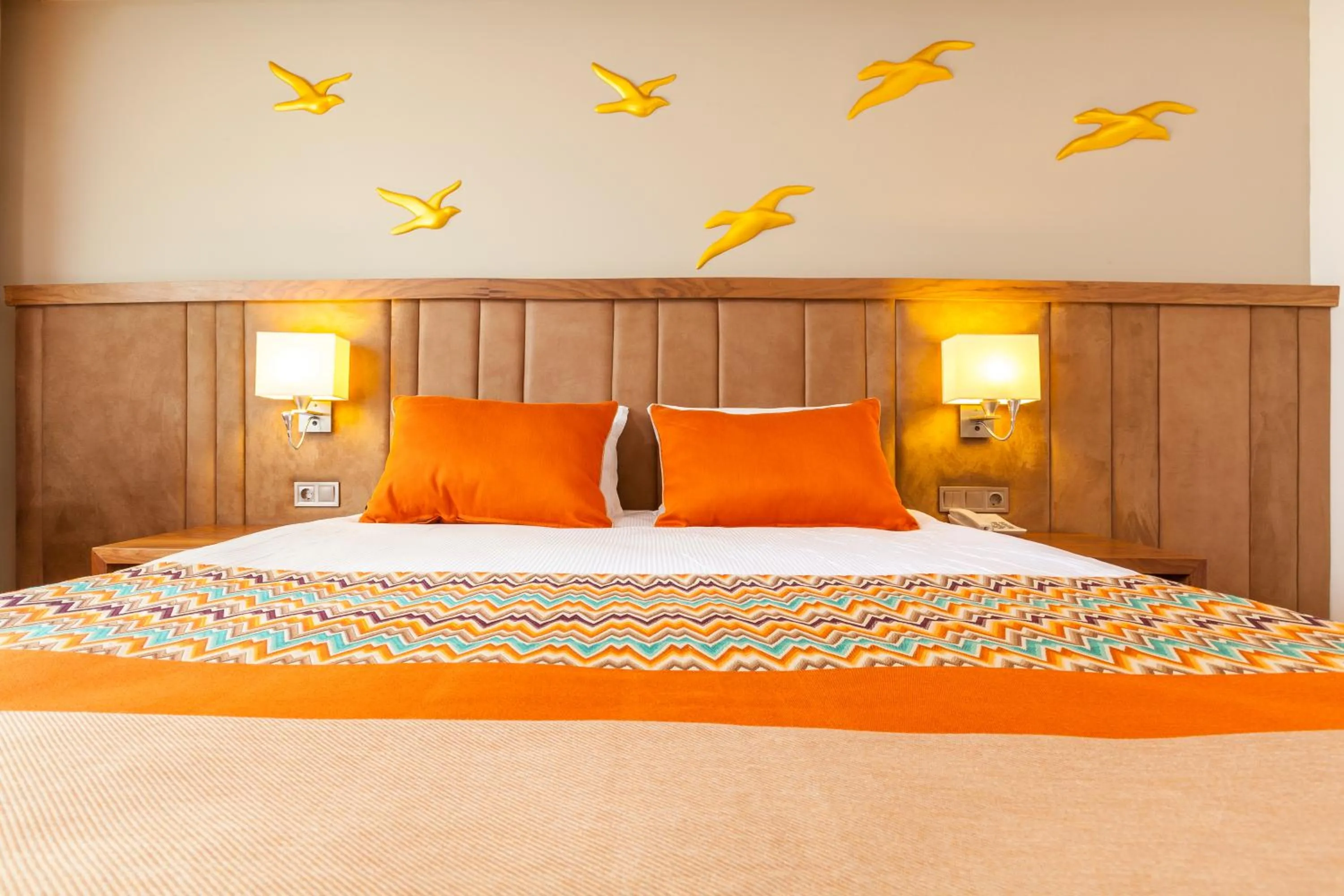 Bedroom, Bed in Side Royal Palace