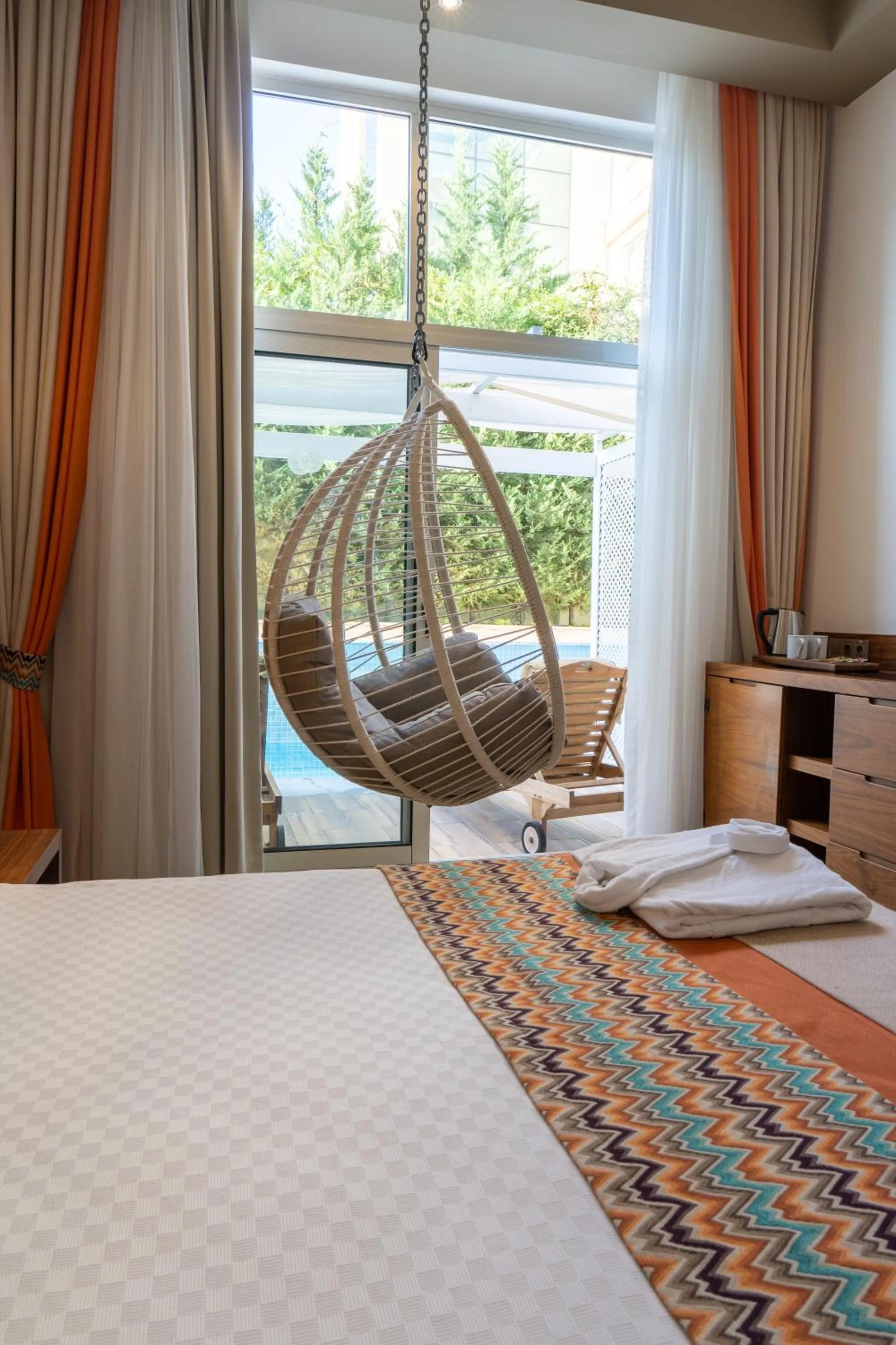 Bed in Side Royal Palace