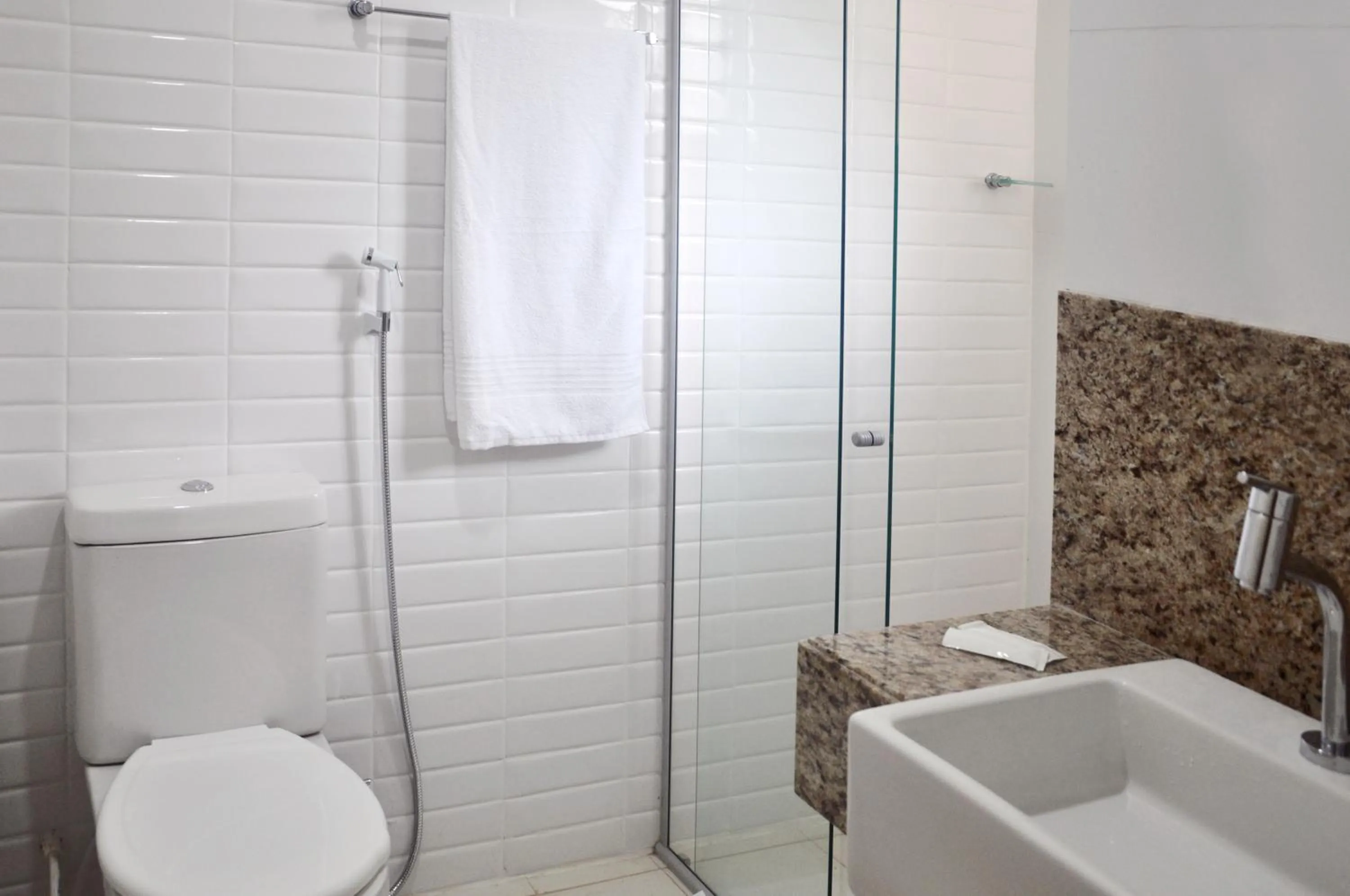 Bathroom in Pousada Lorde Inglês