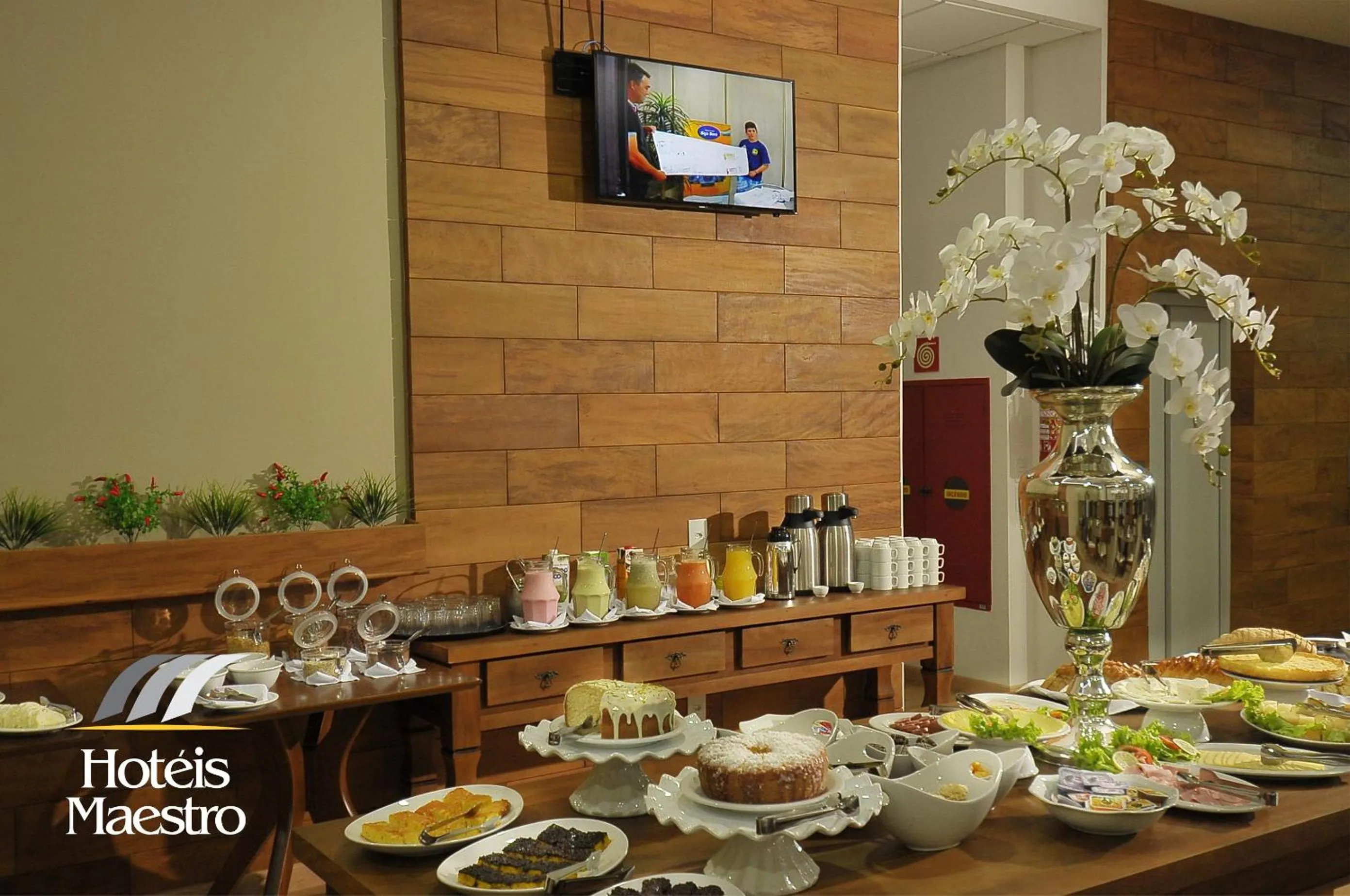 Dining area in Hotel Maestro Premium Cascavel