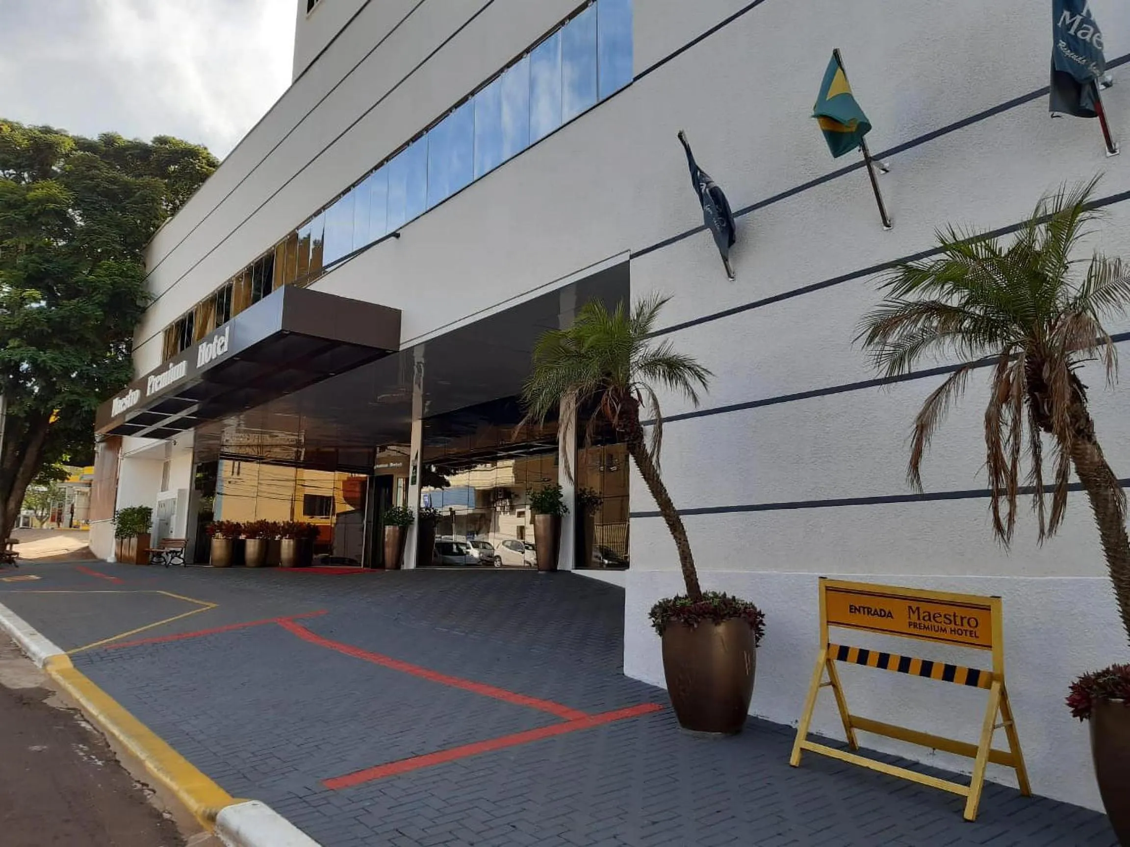 Facade/entrance in Hotel Maestro Premium Cascavel