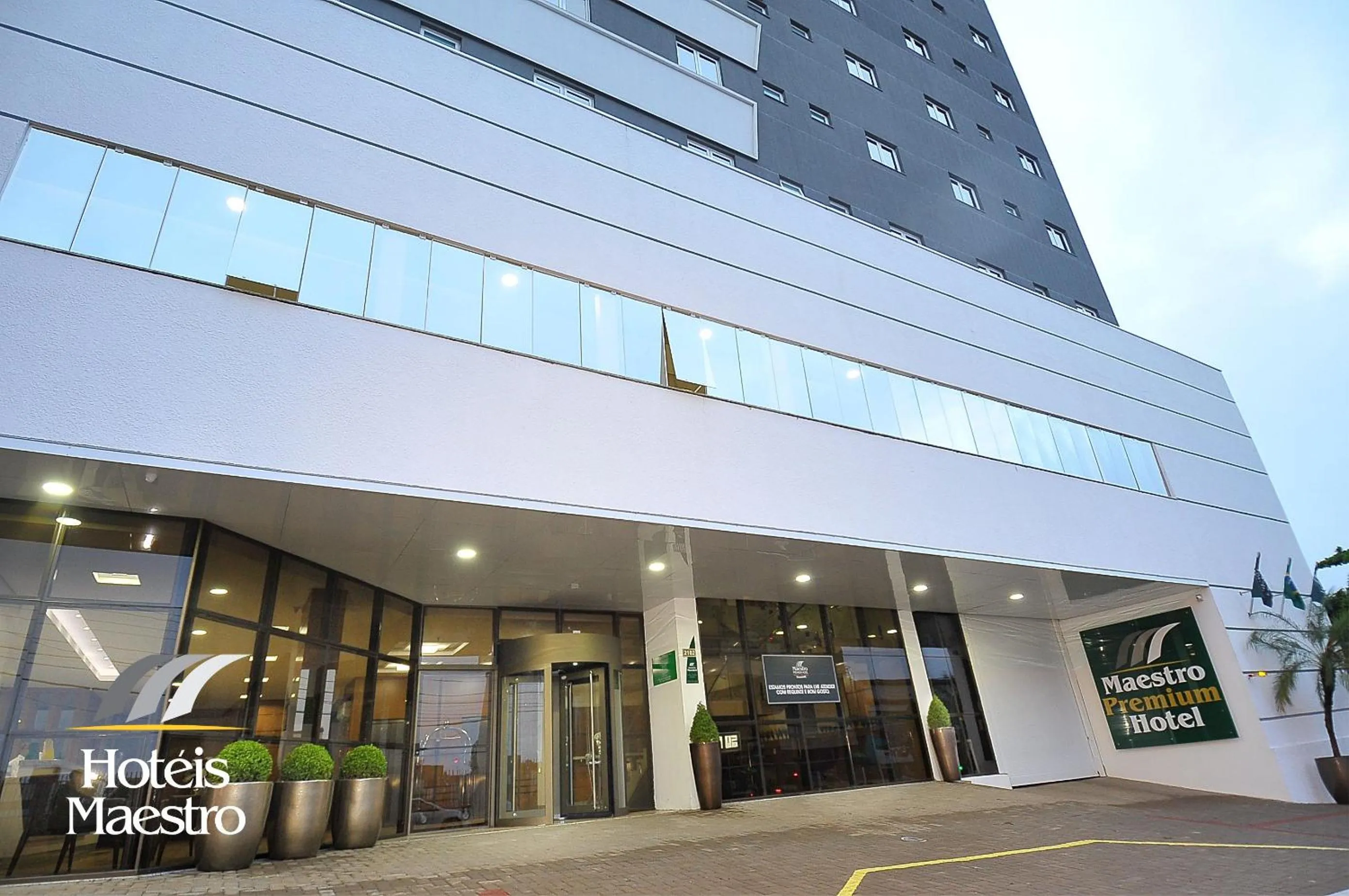 Facade/entrance in Hotel Maestro Premium Cascavel
