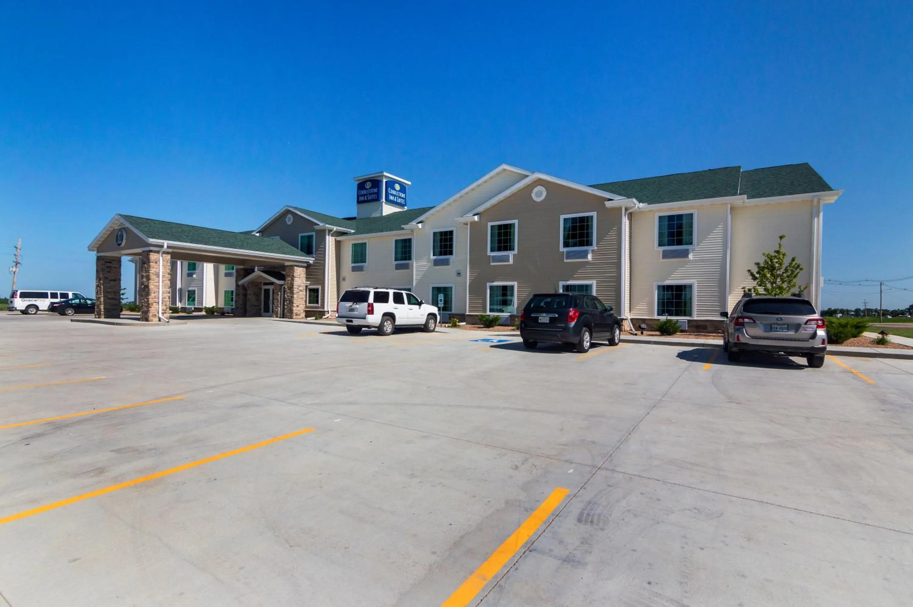 Property building in Cobblestone Inn & Suites - Lakin