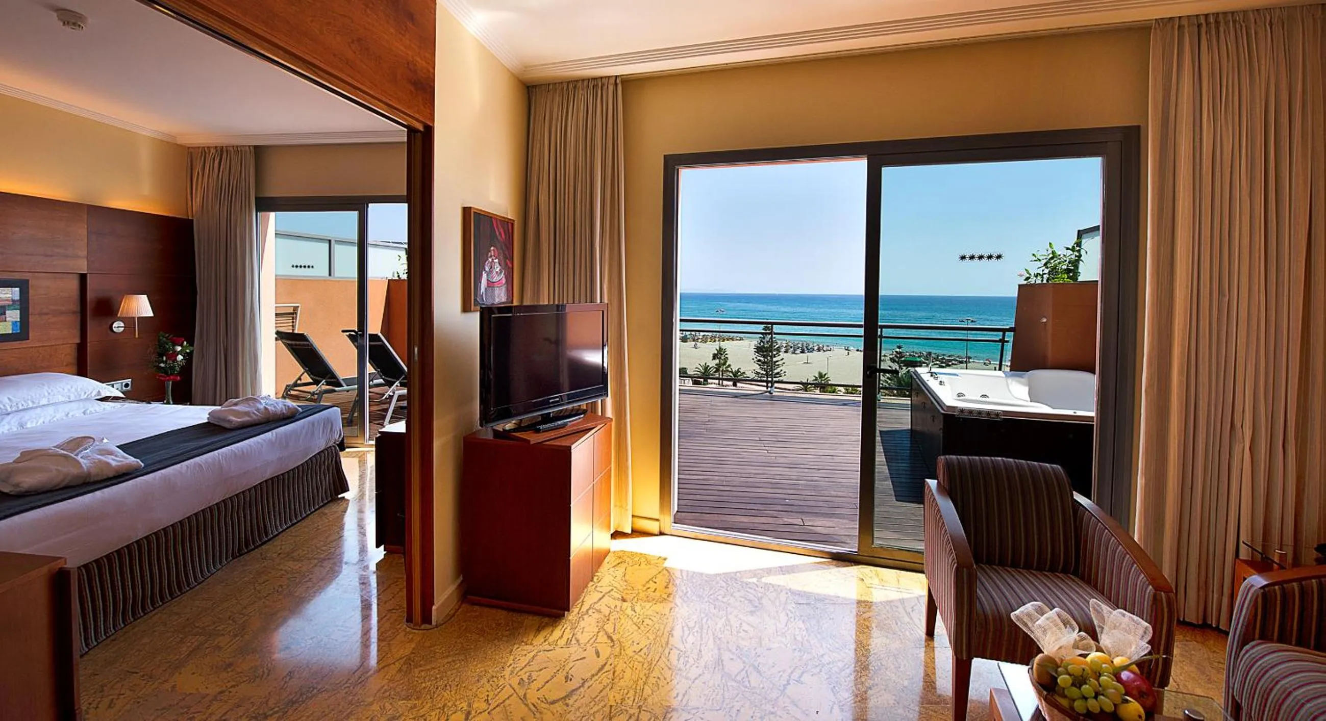 Photo of the whole room, Bed in Protur Roquetas Hotel & Spa