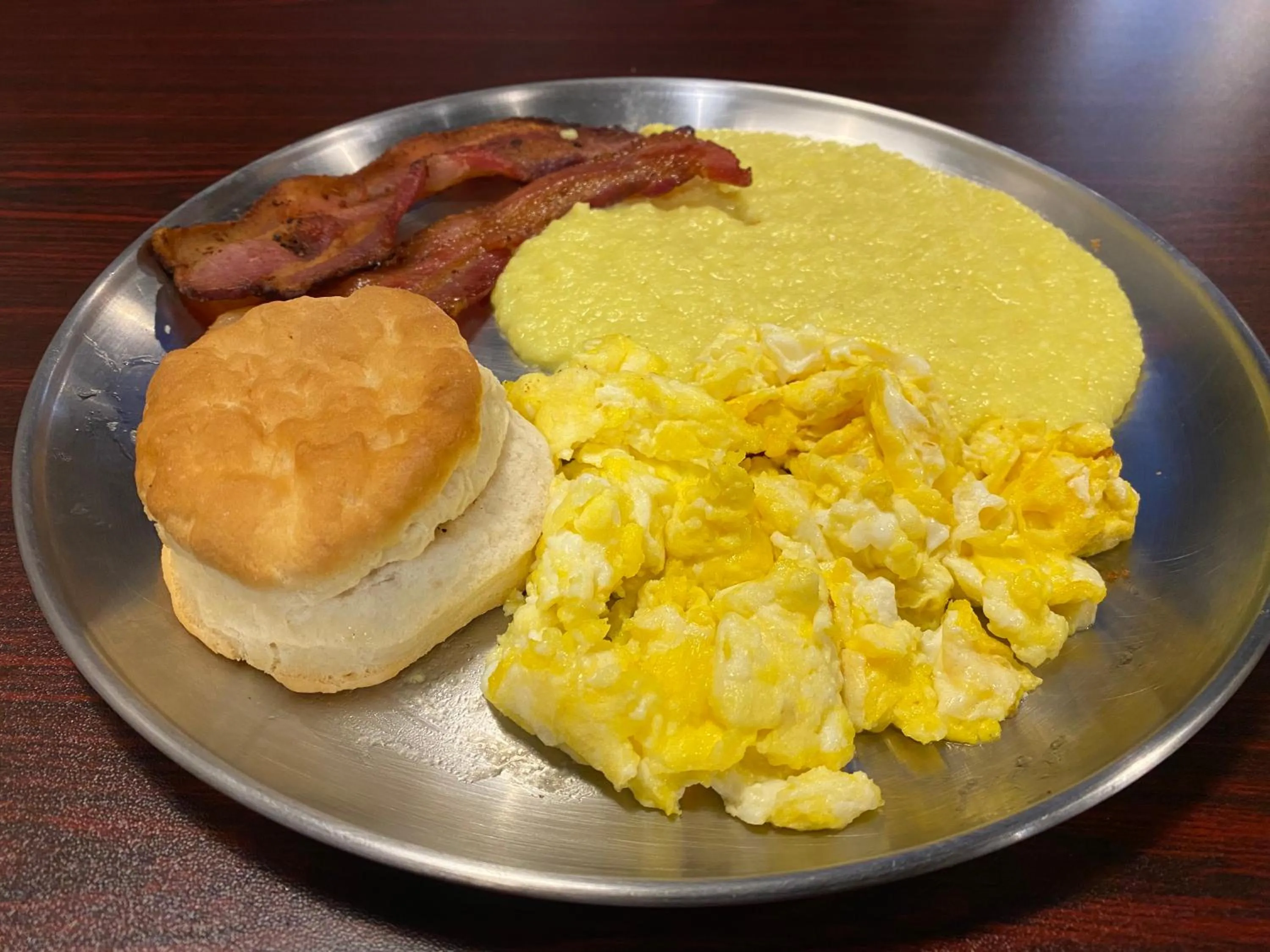 Restaurant/places to eat in The Inn on the River