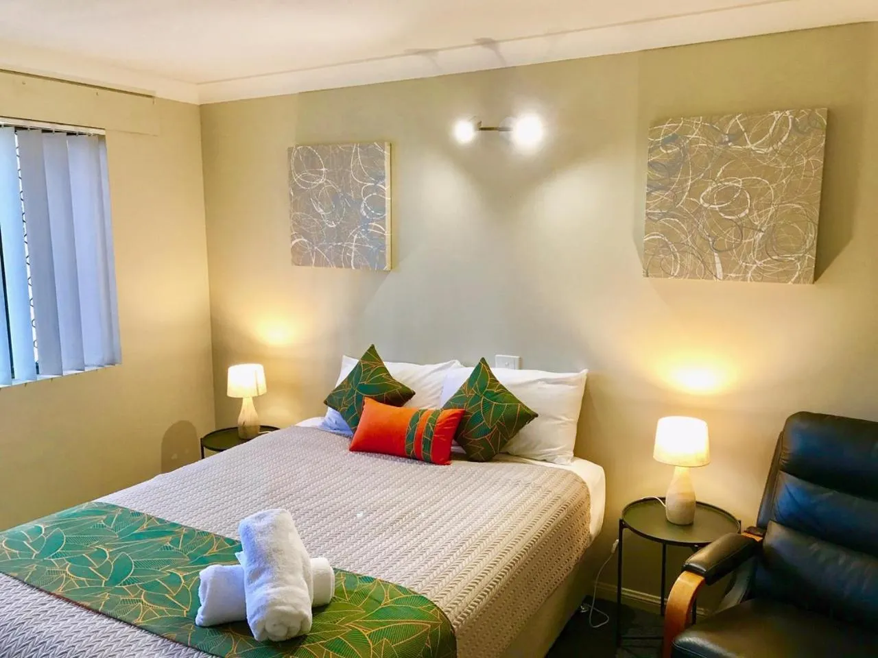 Bed in Bay Air Motel