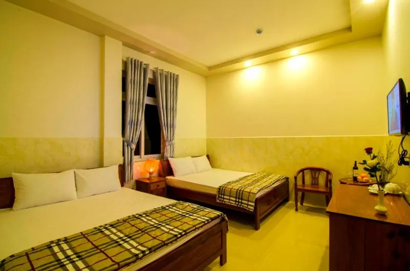 Photo of the whole room, Bed in Gia Thanh Phu Quoc Guest House